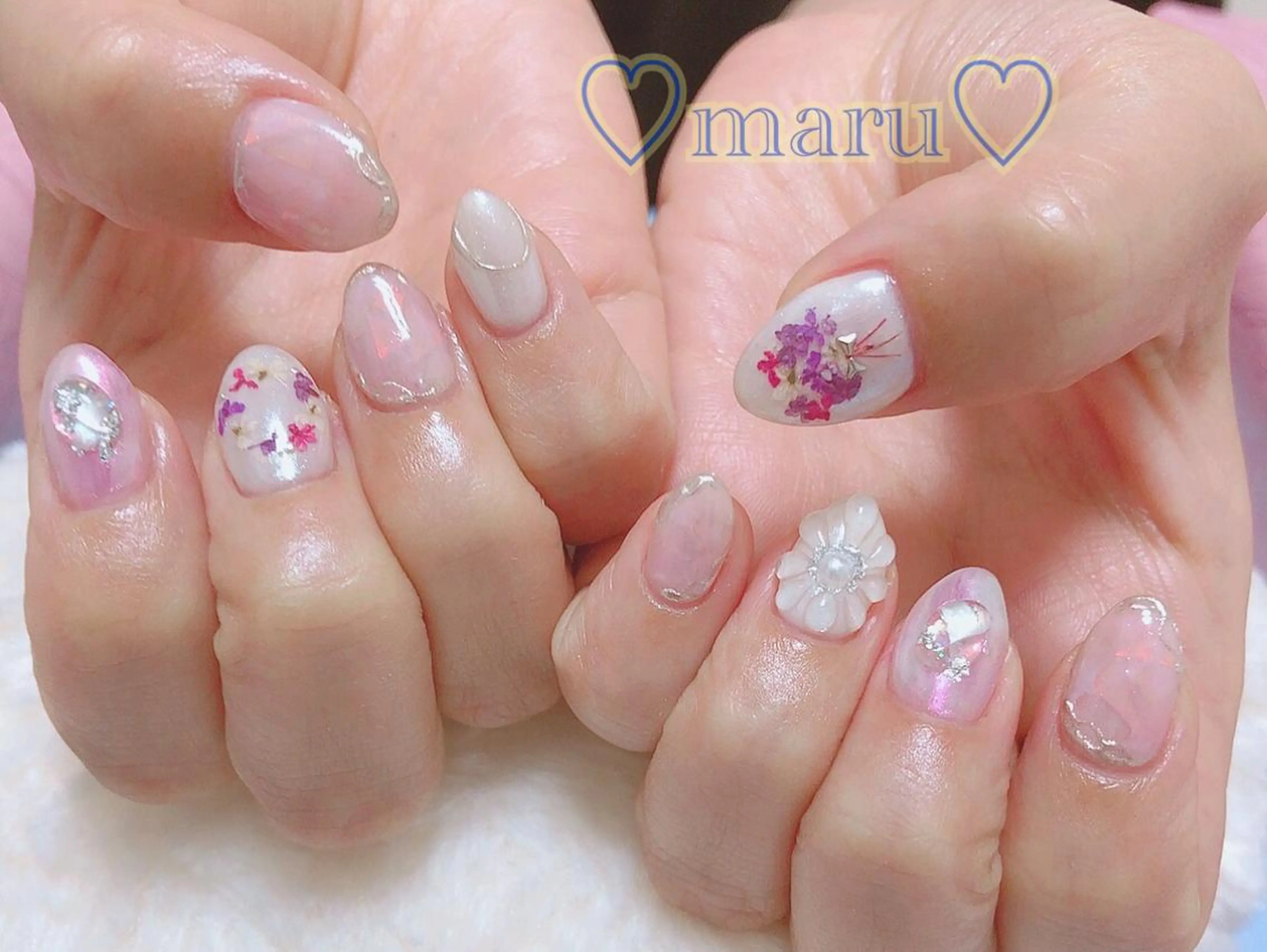 ネイル ハンドネイル フットネイル まるみ ♡のネイルデザイン