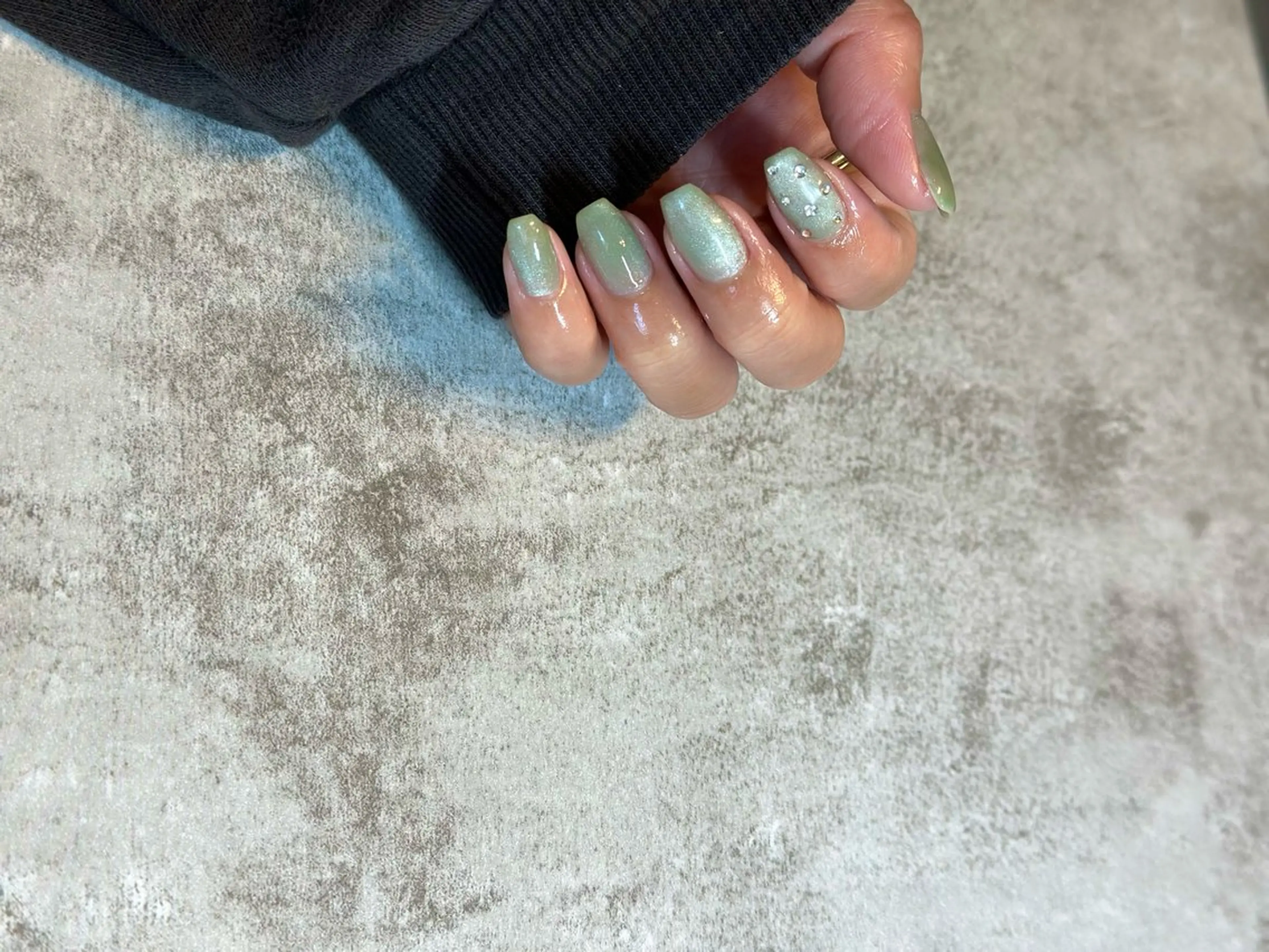 ネイル マグネットネイル ハンドネイル ネイルサロン Lafuのネイルデザイン