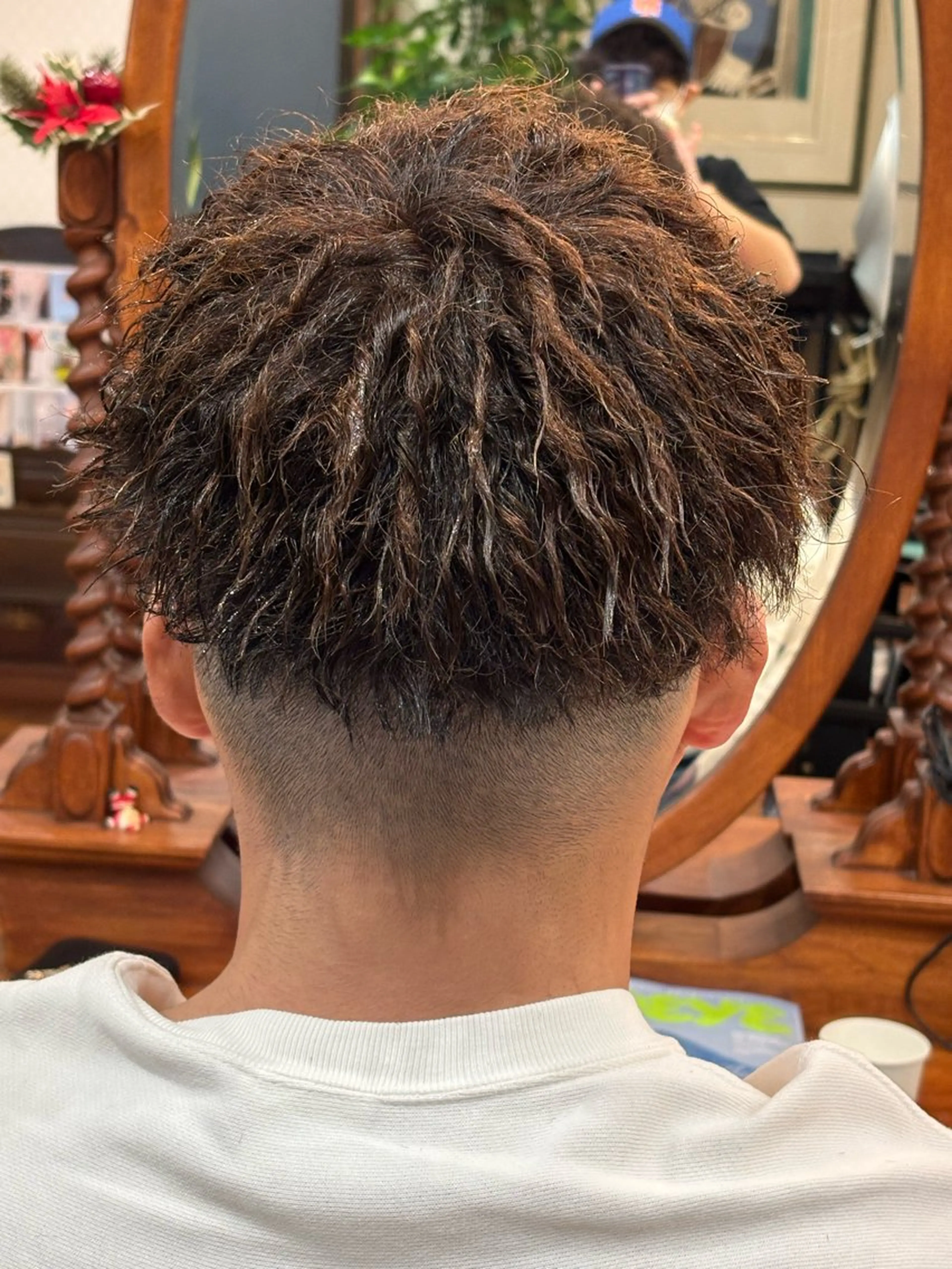 ショート カラー パーマ メンズ ブラウンカラー おしゃれ泥棒 石原メンズ特化美容師のヘアスタイル