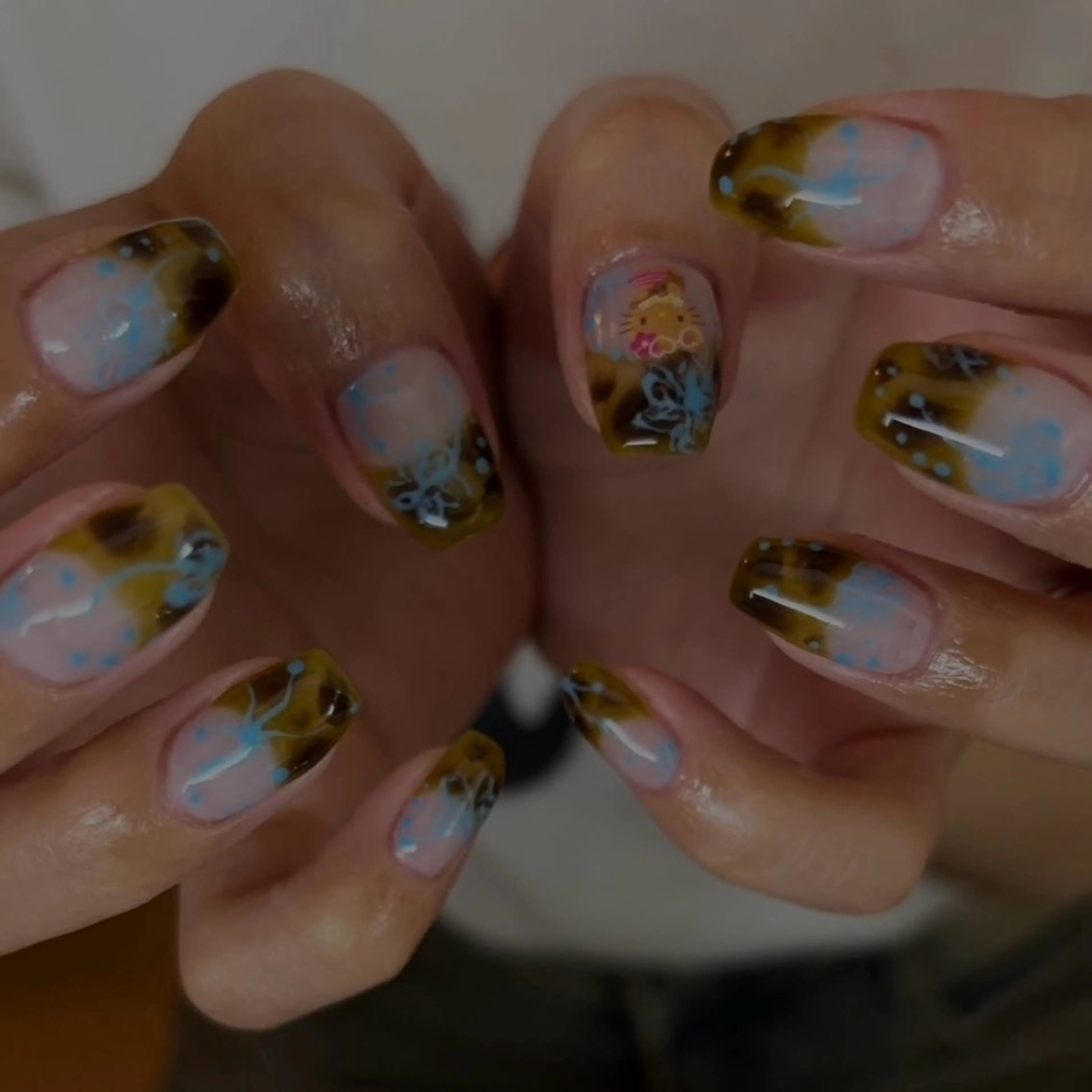 ネイル ハンドネイル 爪塗屋 さんのネイルデザイン