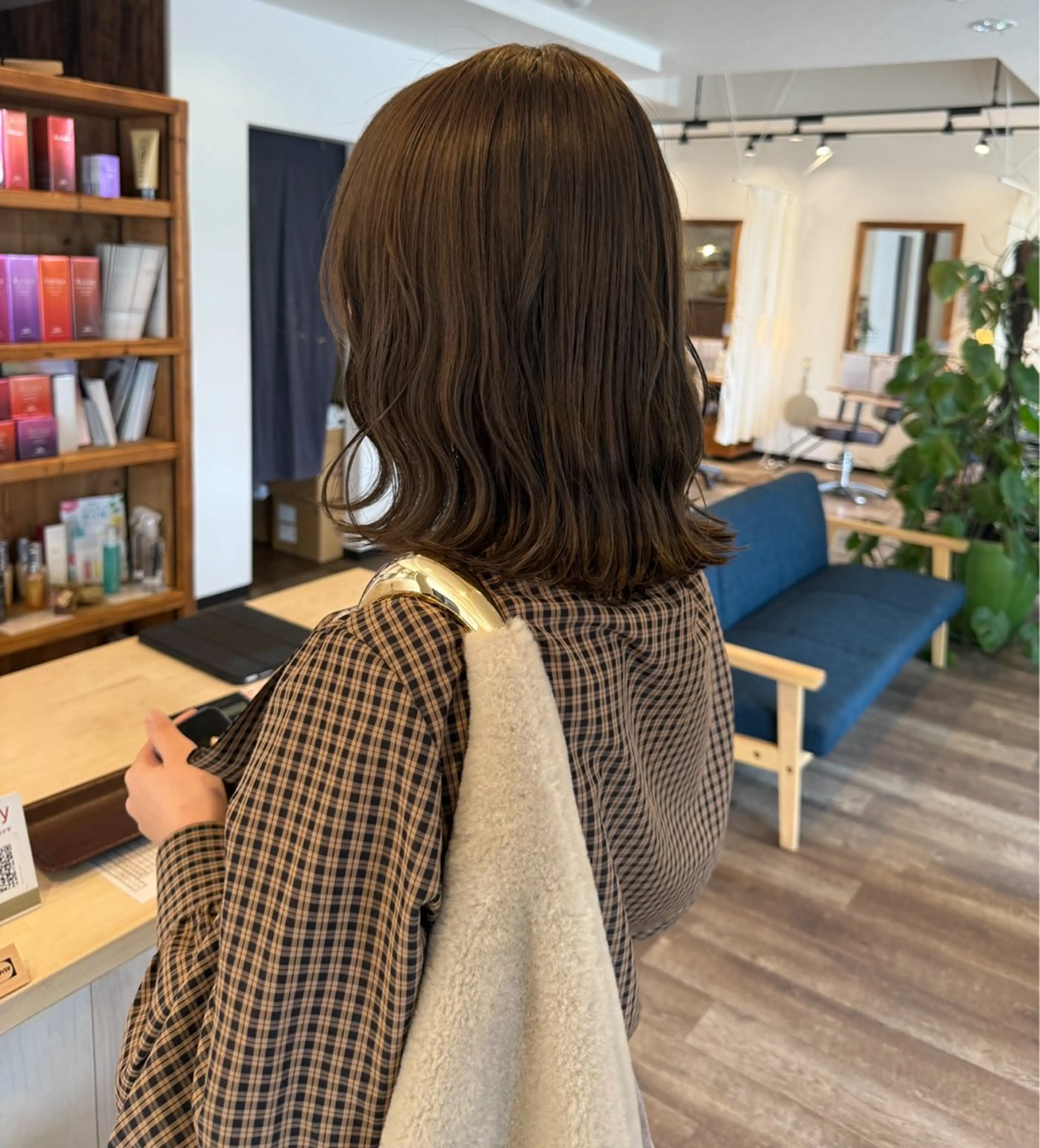 ミディアム 白築 怜実のヘアスタイル