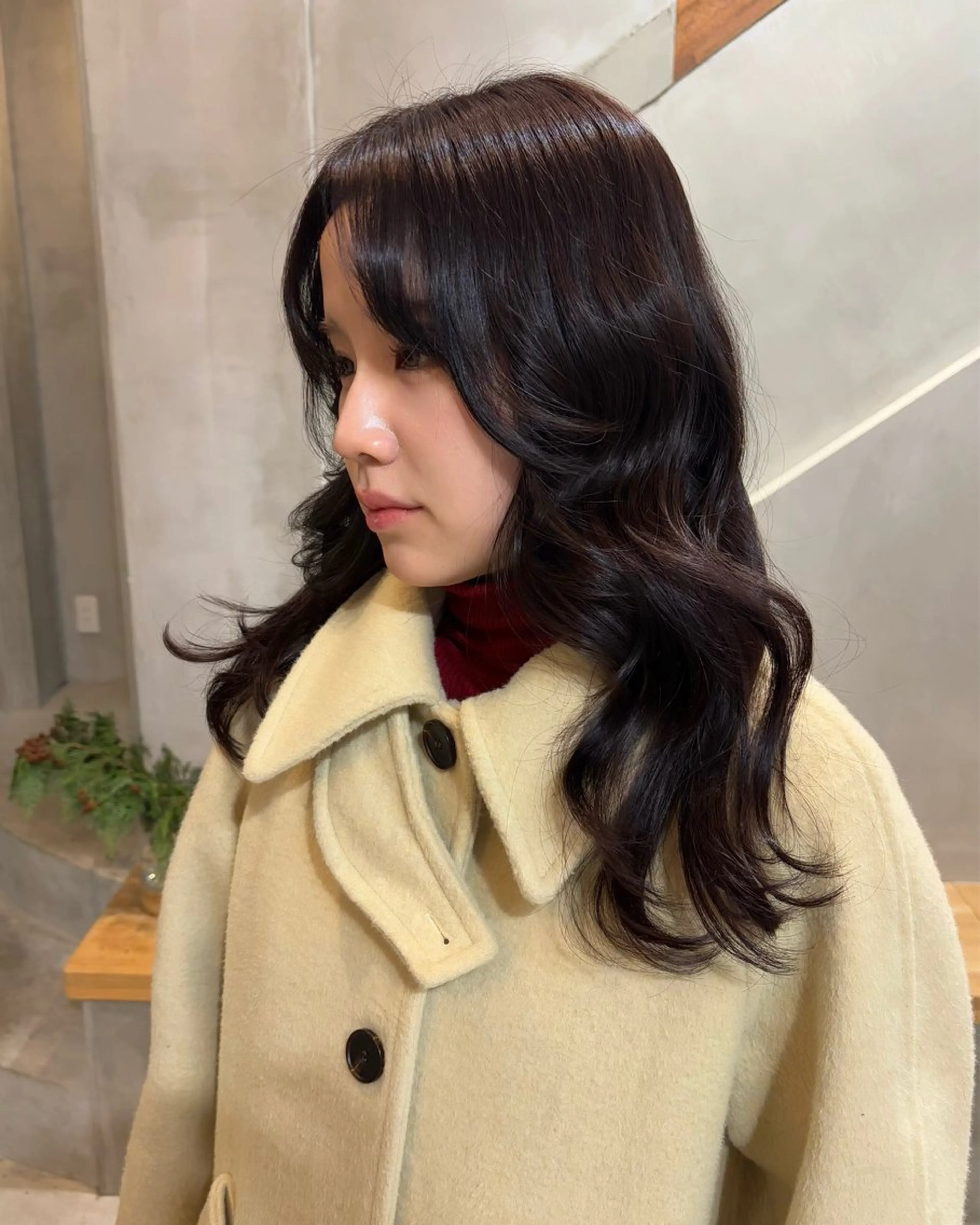 ロング カラー 小西 萌々香のヘアスタイル