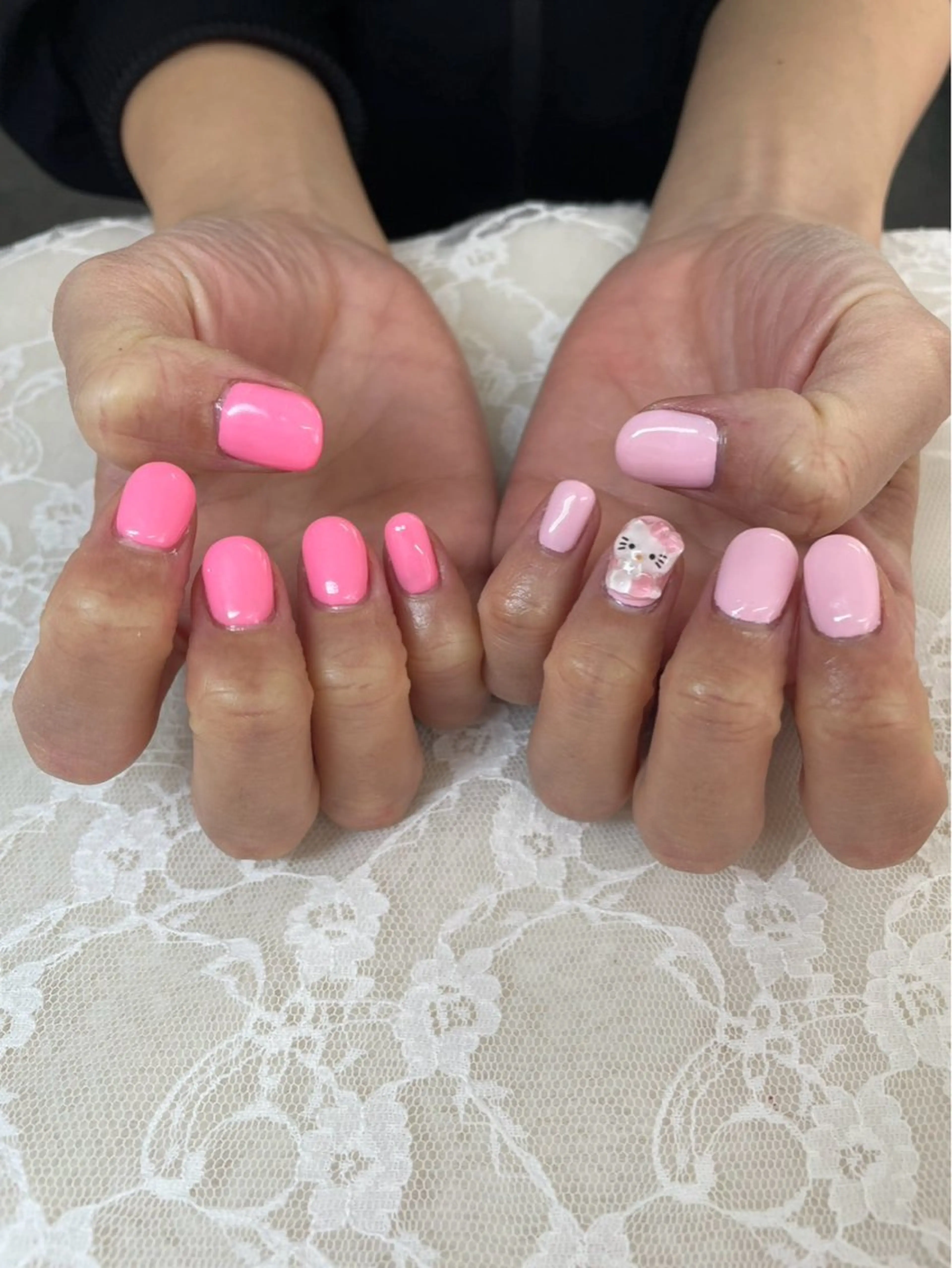 ネイル ジェルネイル パラジェル ピンク ハンドネイル ハンドケア 心斎橋Salon Epokkuのネイルデザイン