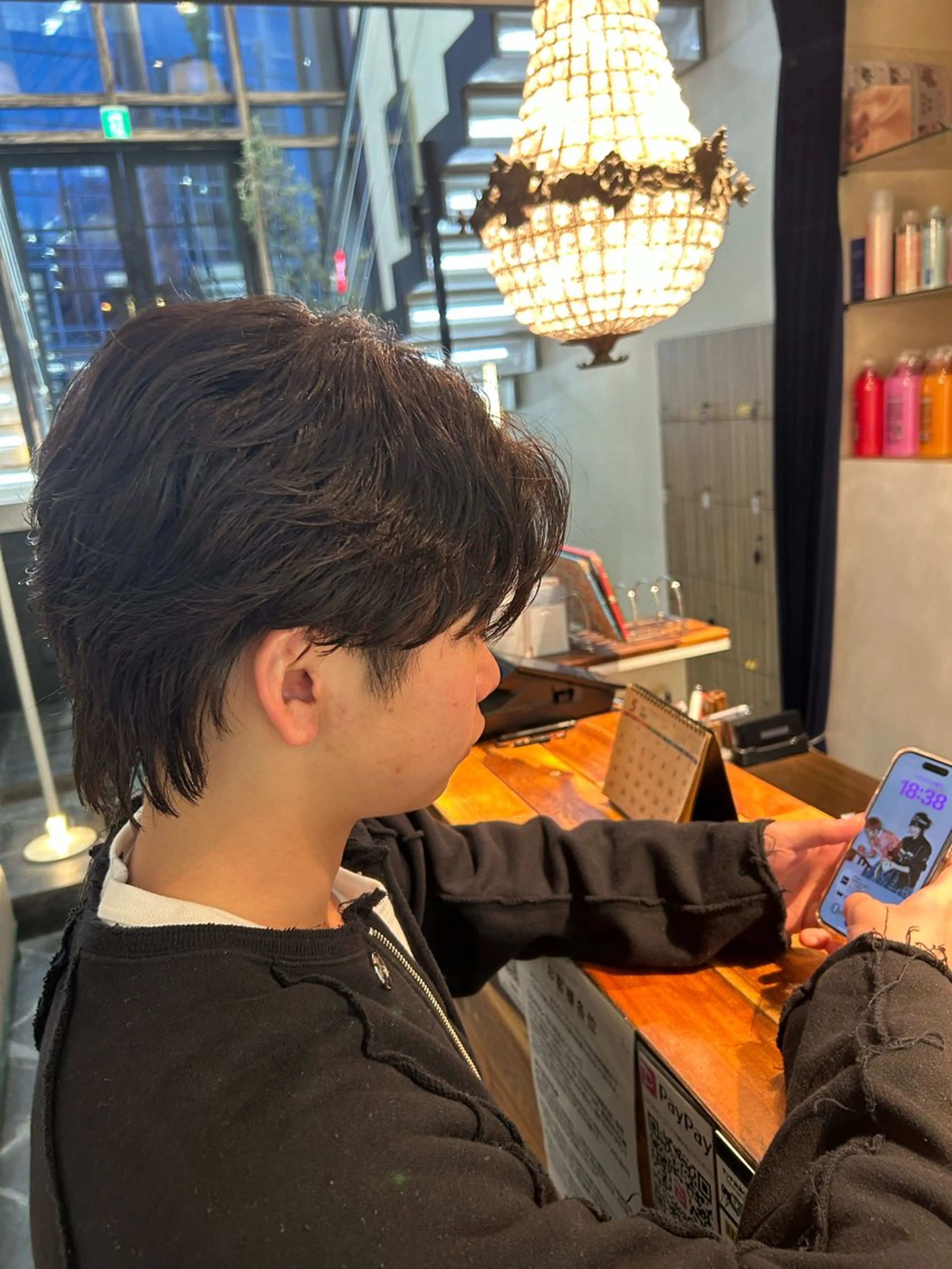 ショート パーマ メンズ 岡田 拓真のヘアスタイル