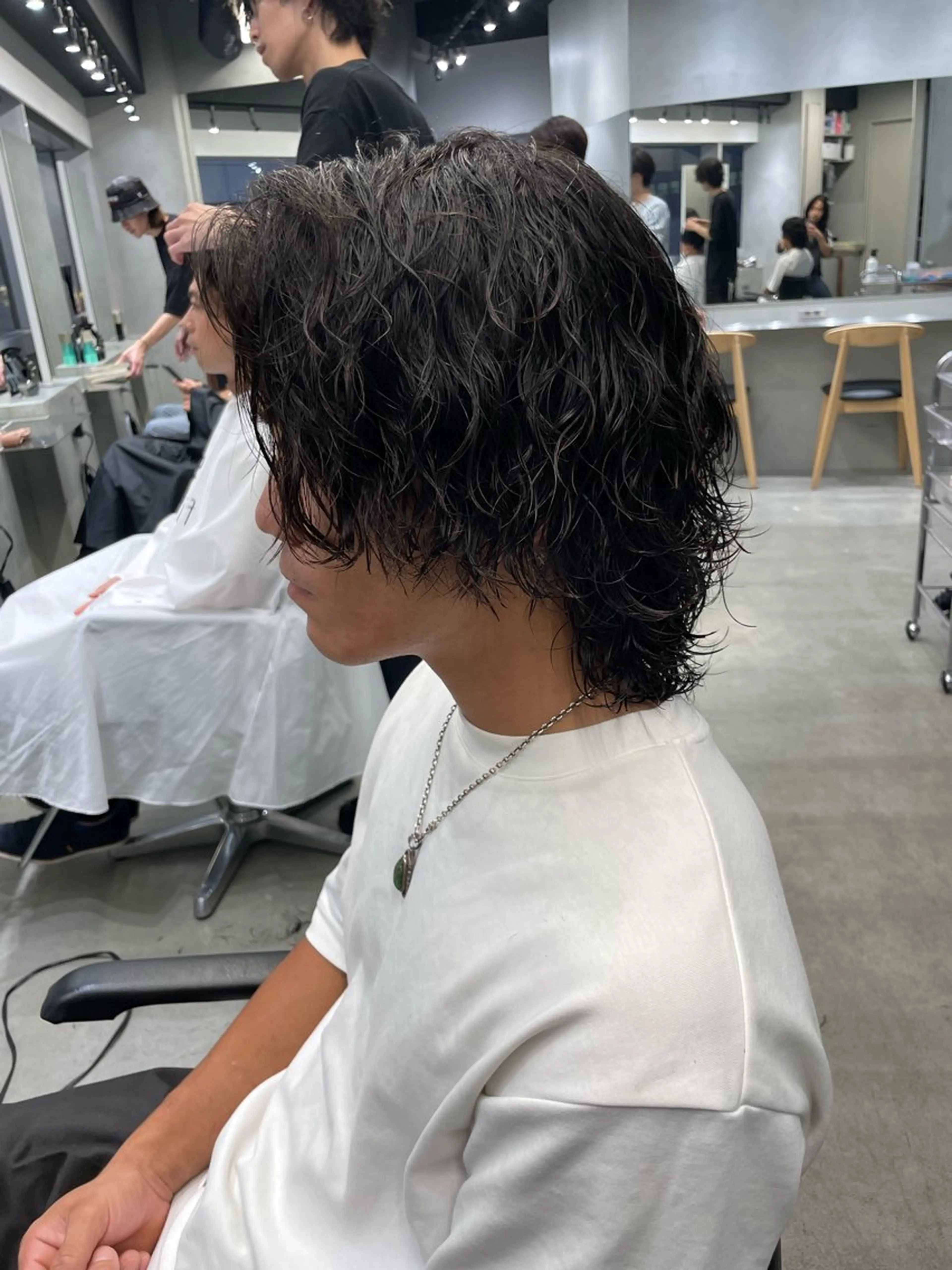 パーマ メンズ メンズパーマ ツイストスパイラルパーマ 波巻きパーマ ニュアンスパーマ スパイラルパーマ fifth リュウセイのヘアスタイル