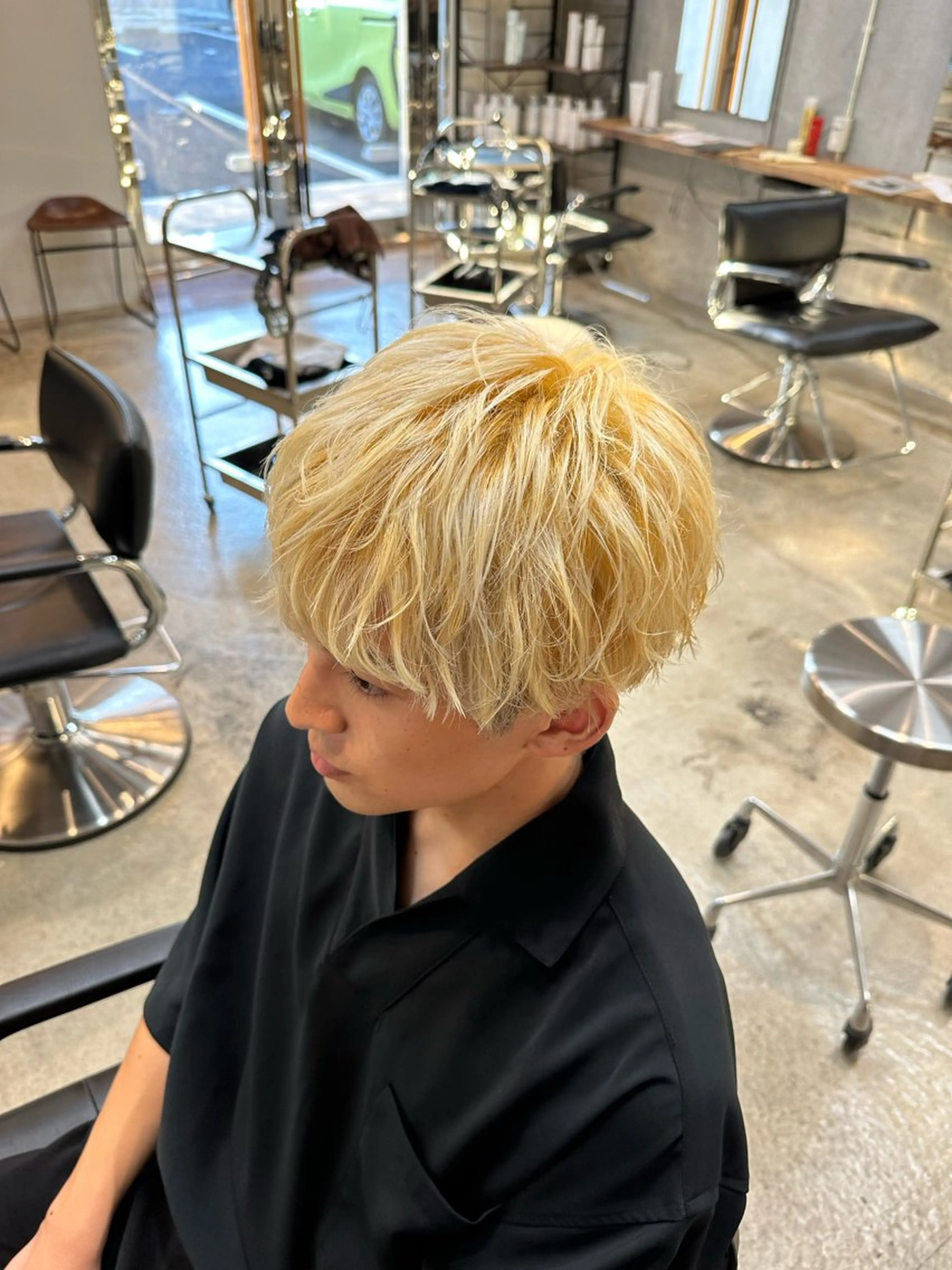 ショート カラー メンズ 倉持 誠也　フェザーパーマのヘアスタイル