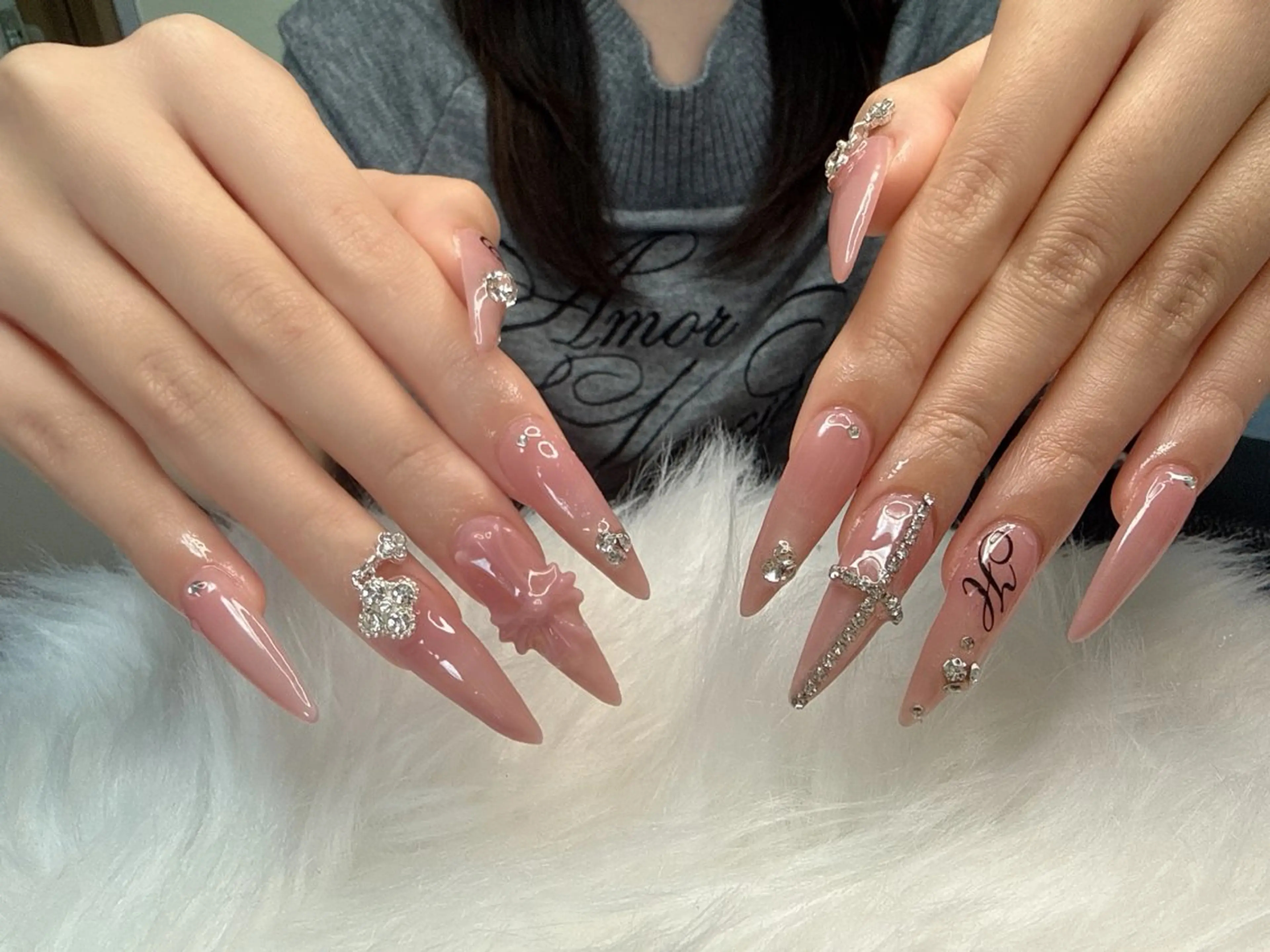 ネイル マグネットネイル ピンク 春ネイル ハンドネイル Lady Nails 1993所属・タナカ フォンのネイルデザイン