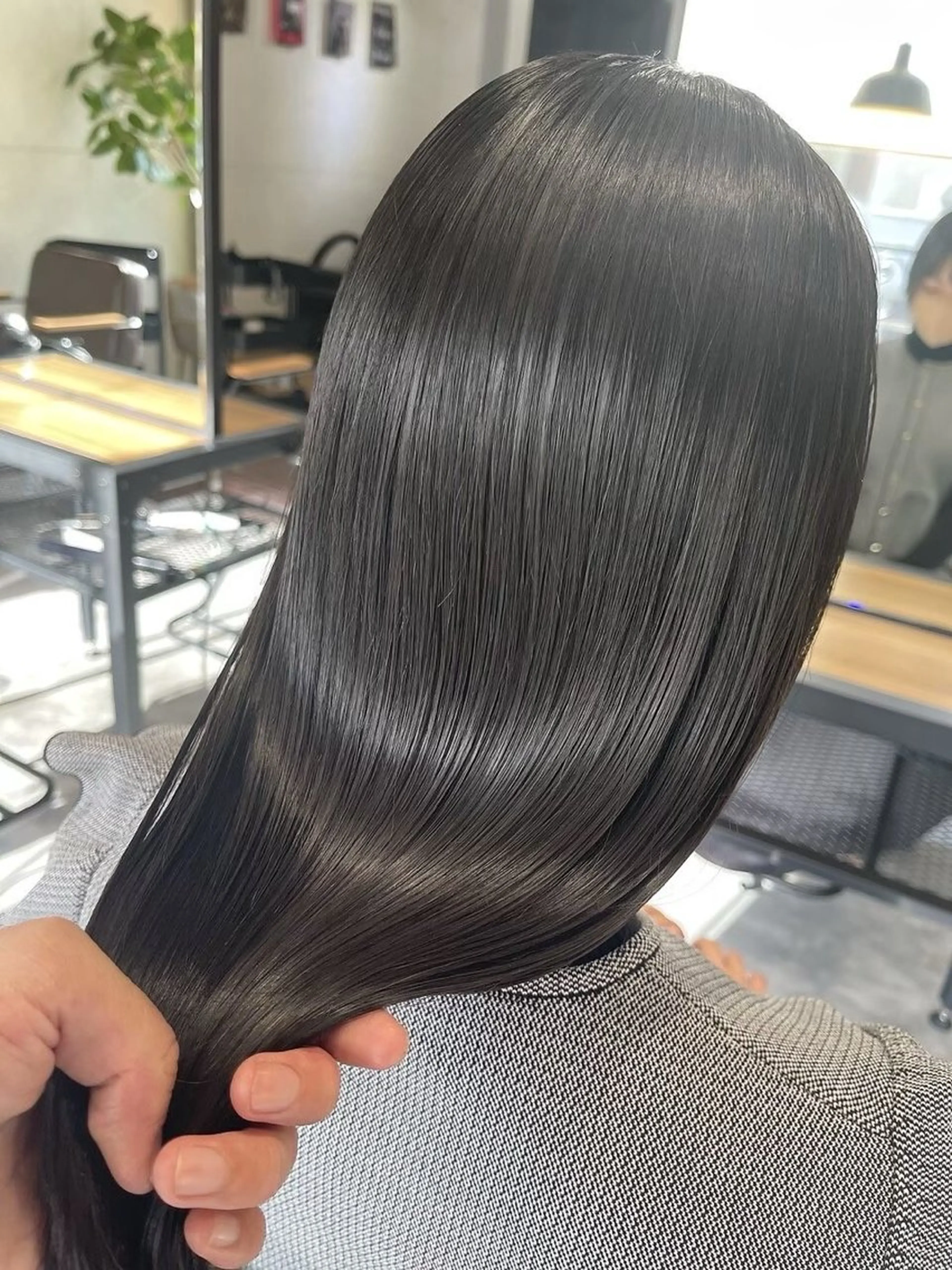 ロング カラー カット 縮毛矯正 トリートメント 🧡カラー特化💜 鈴木凱人🤍のヘアスタイル