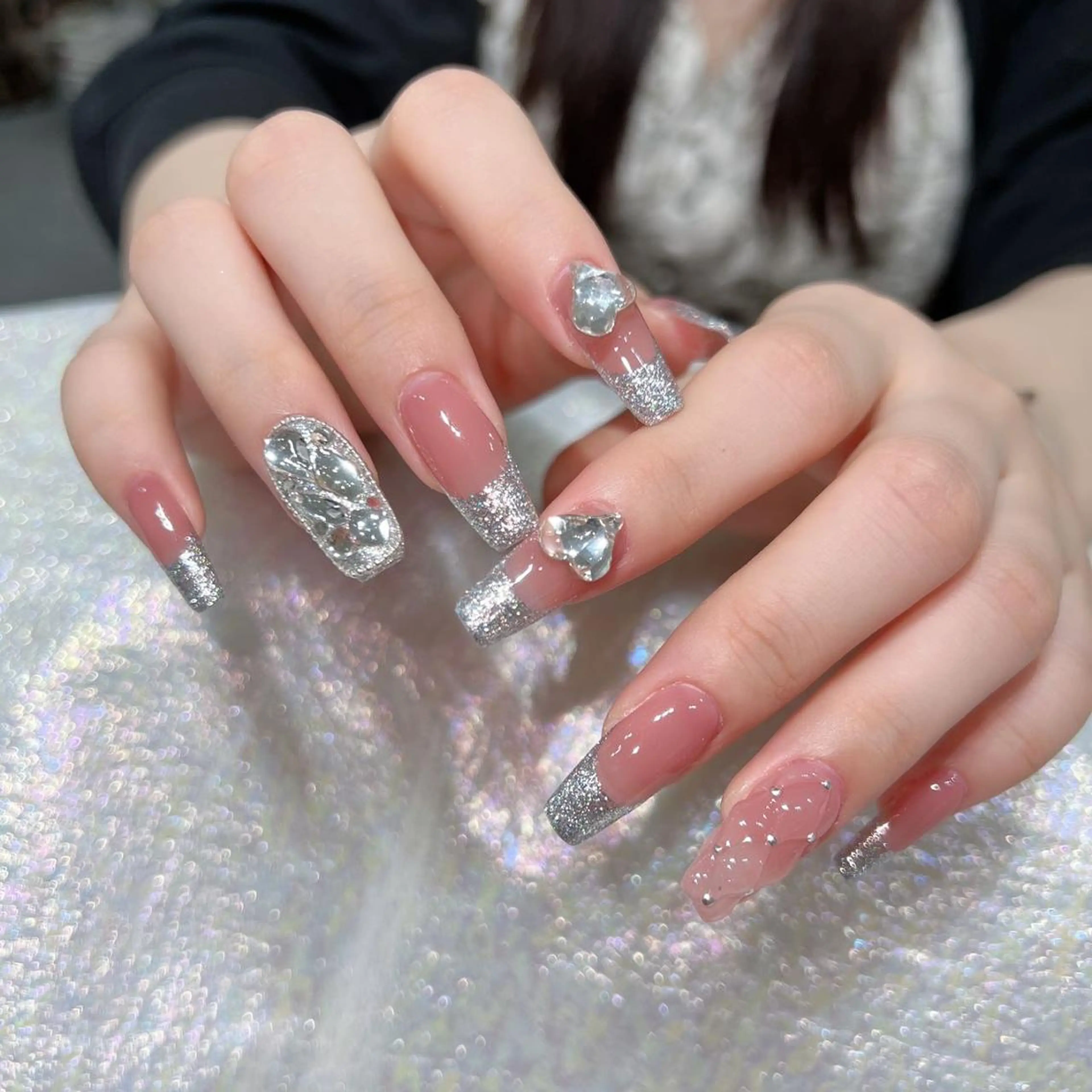 ネイル アートネイル 長さ出し ネイルチップ Queens momoのネイルデザイン