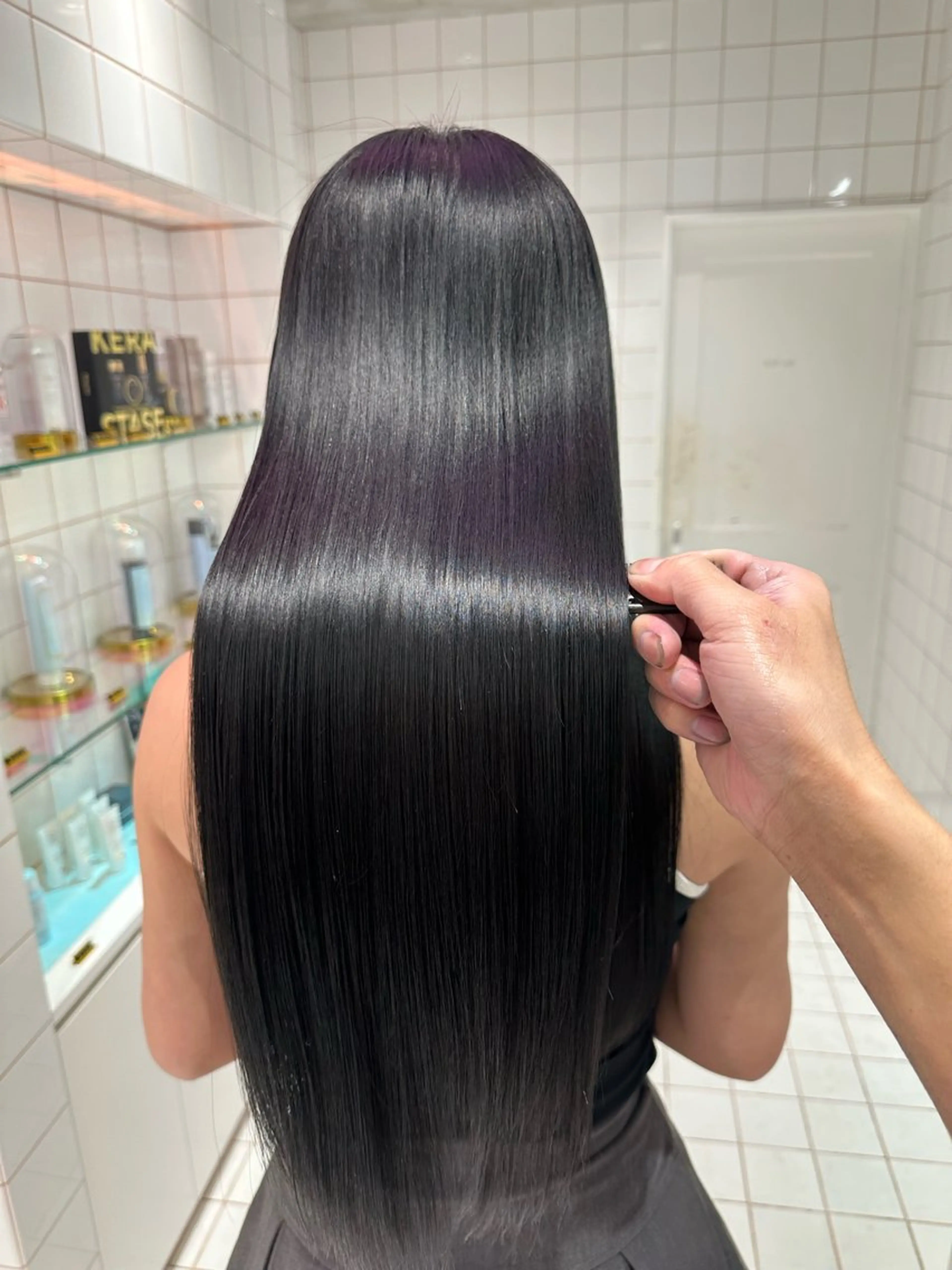 ロング Ruriブリーチ 酸性ストレートのヘアスタイル