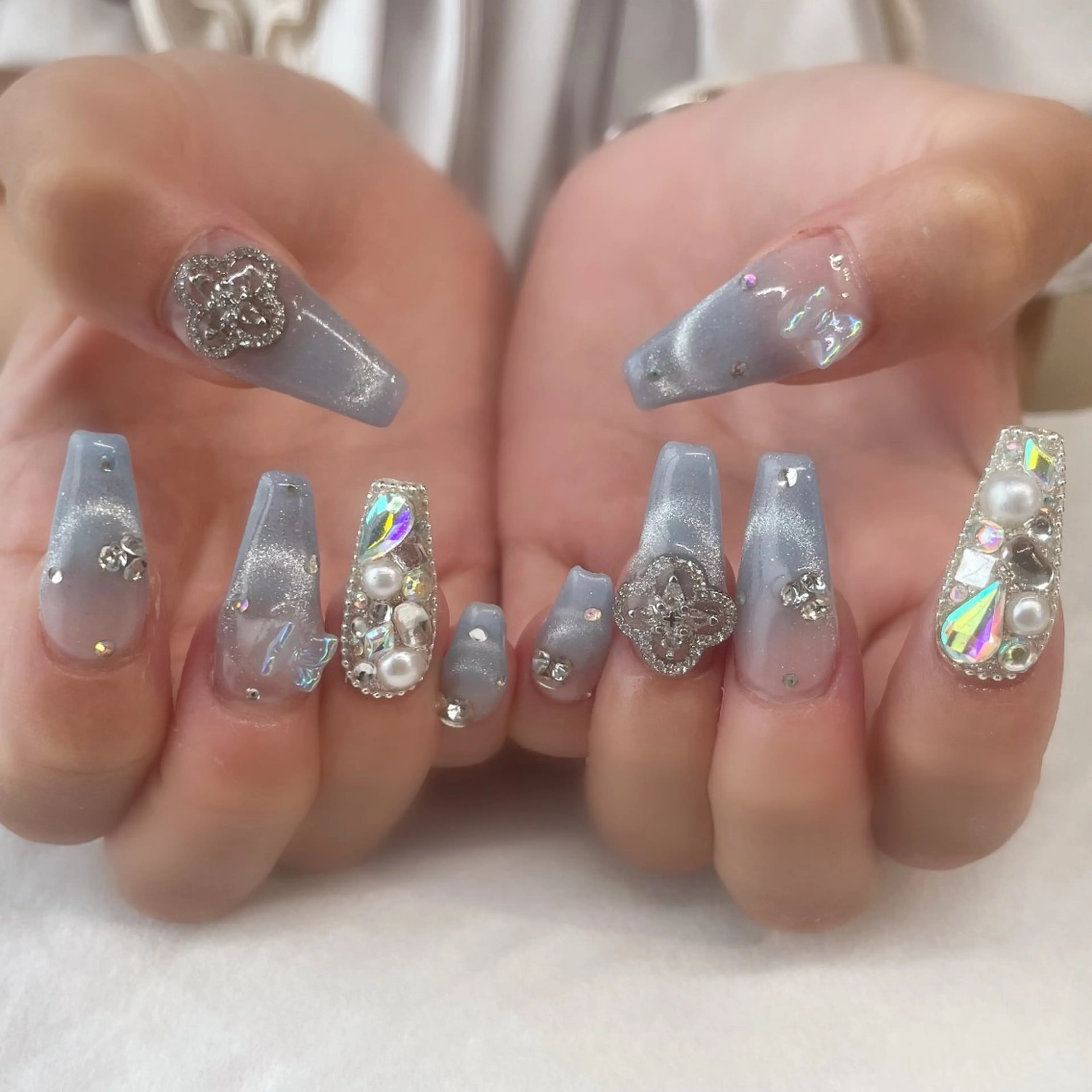 ネイル ハンドネイル 💎🐰 saki. m 🐰💎のネイルデザイン