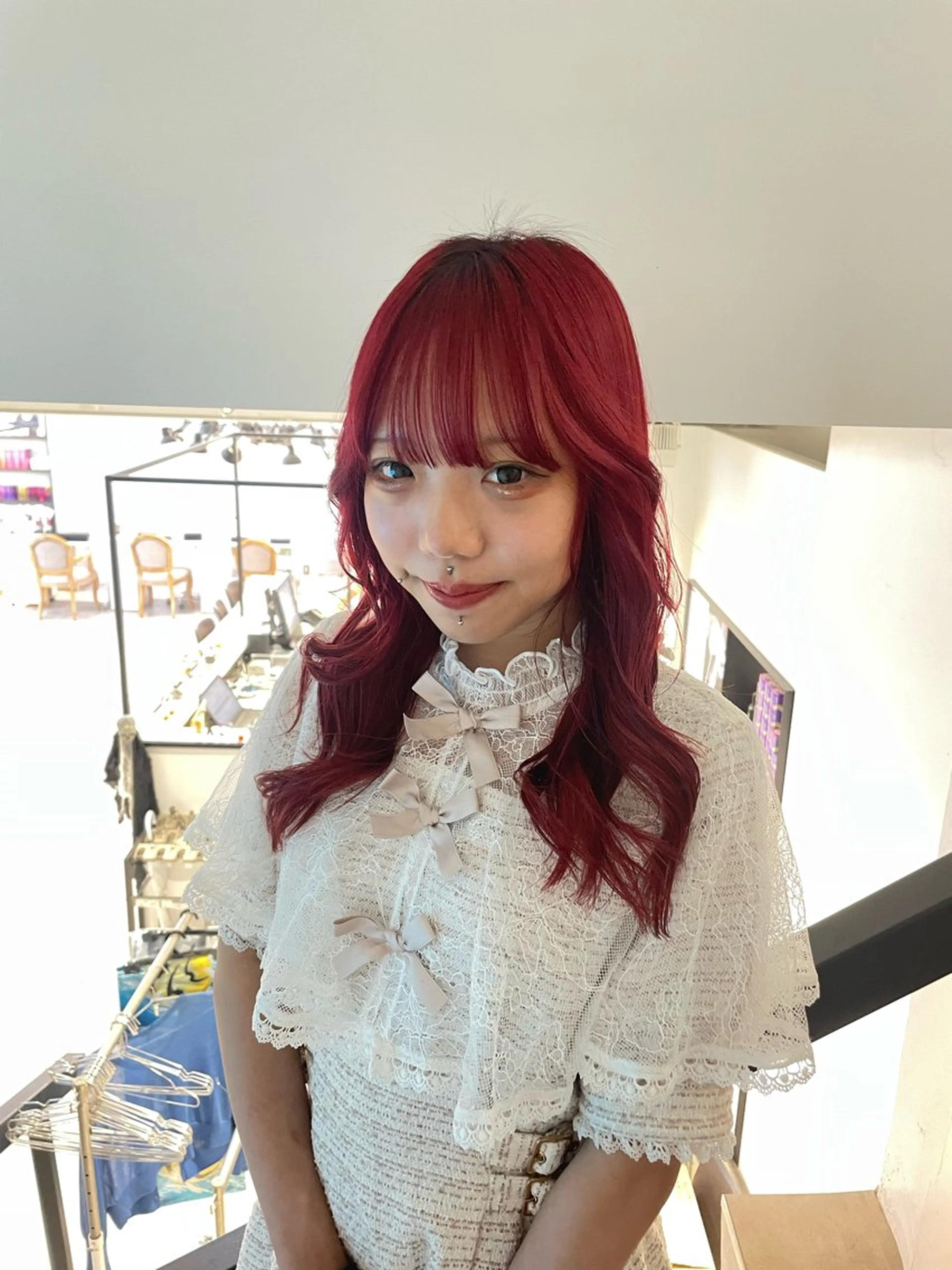 セミロング カラー ヘアカラー 🌟暖色系ハイトーン 🌟AIのヘアスタイル