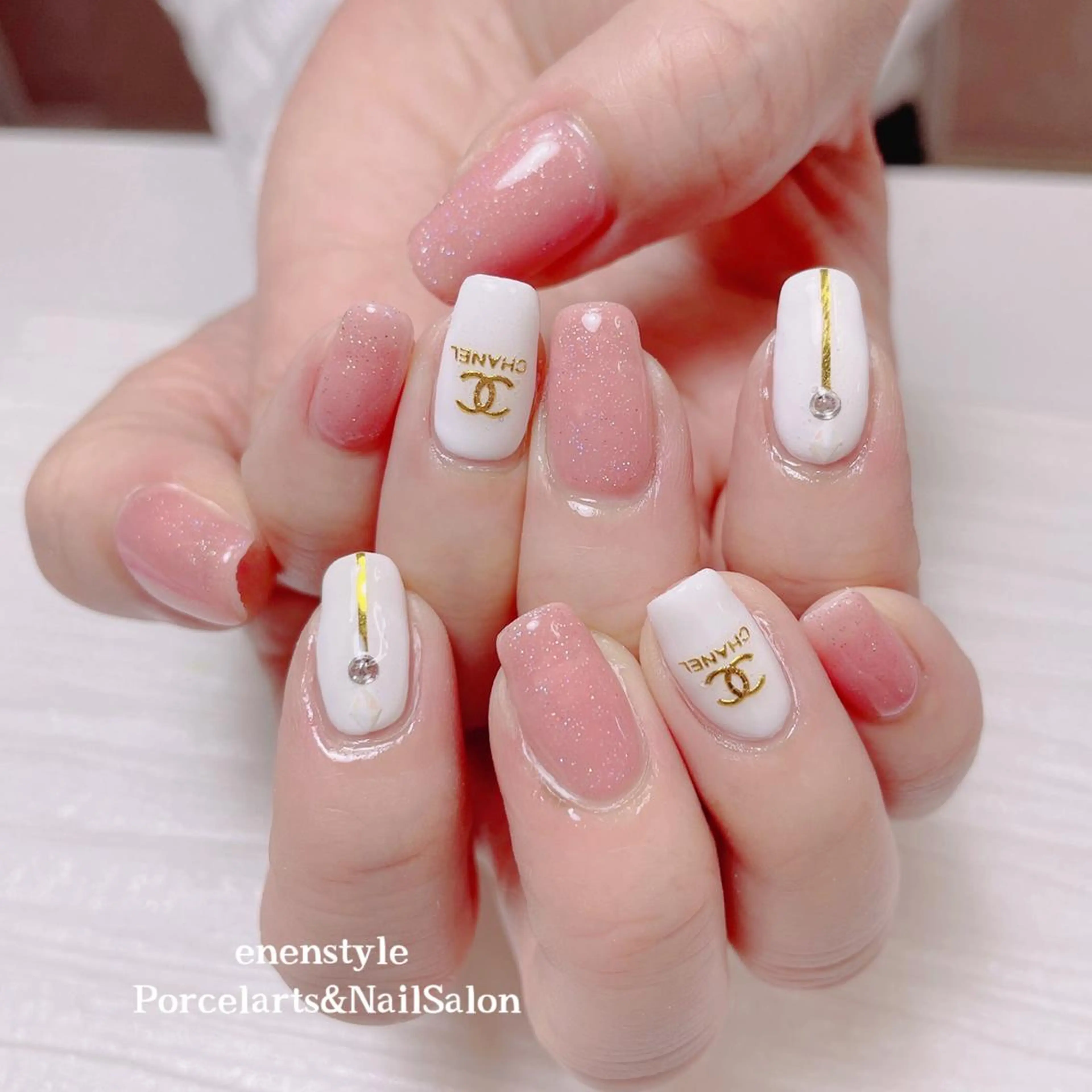 ミディアム ネイル 👑enen style👑のネイルデザイン