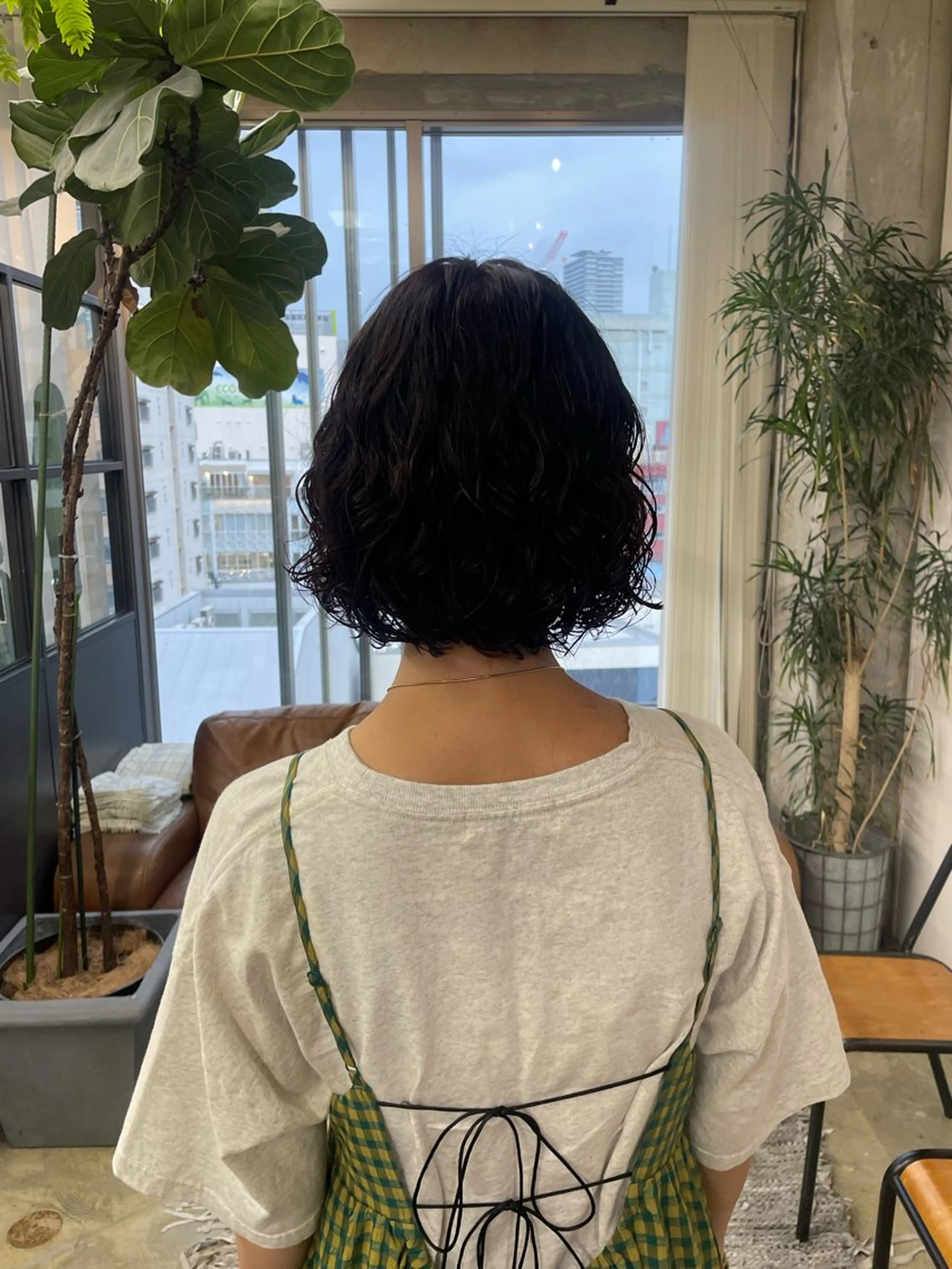 ミディアム カット ヘアカラー パーマ 鈴木瑛里／ブロンド ベージュ／男女のヘアスタイル