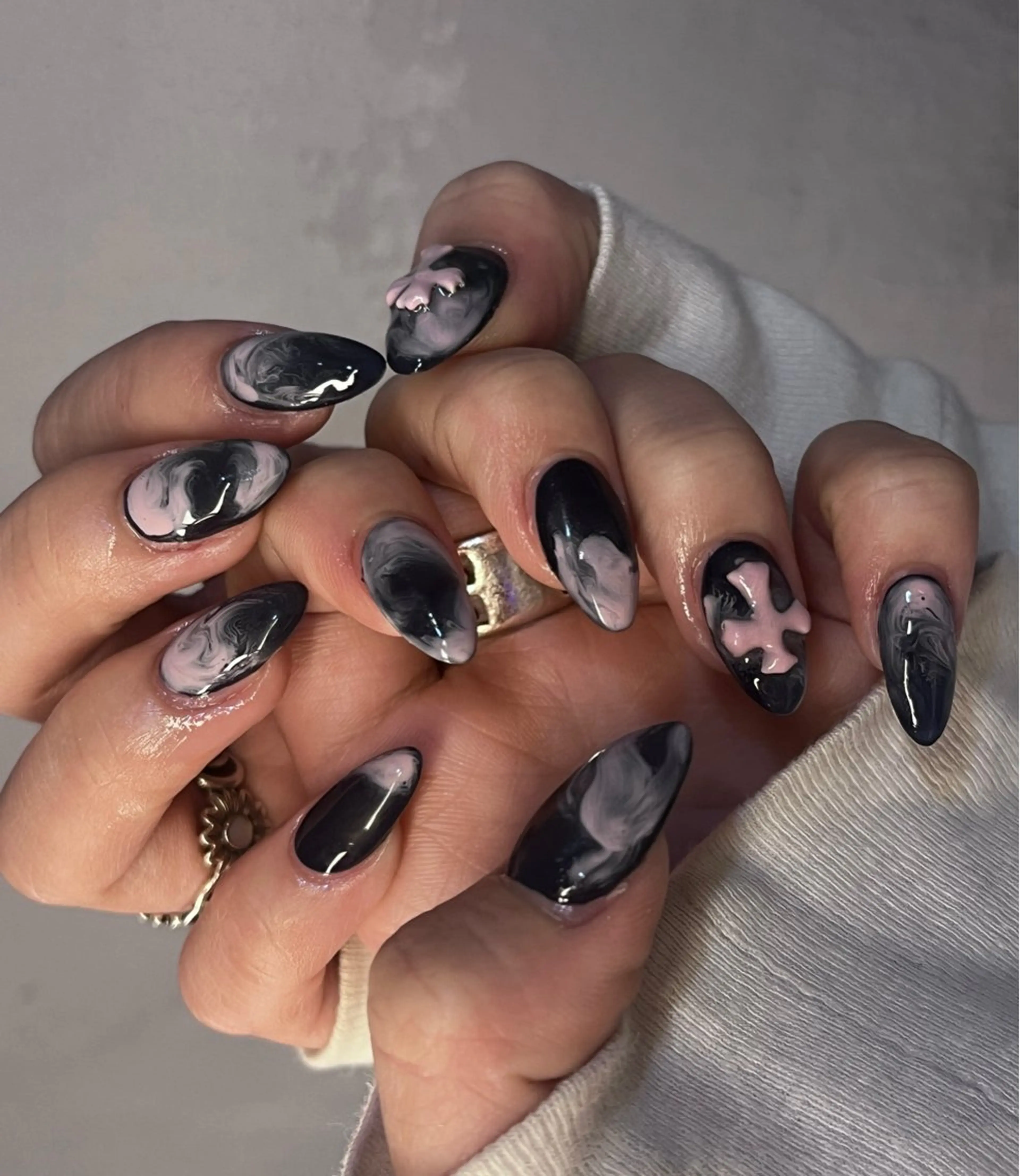 ネイル ハンドネイル アユリ リリのネイルデザイン