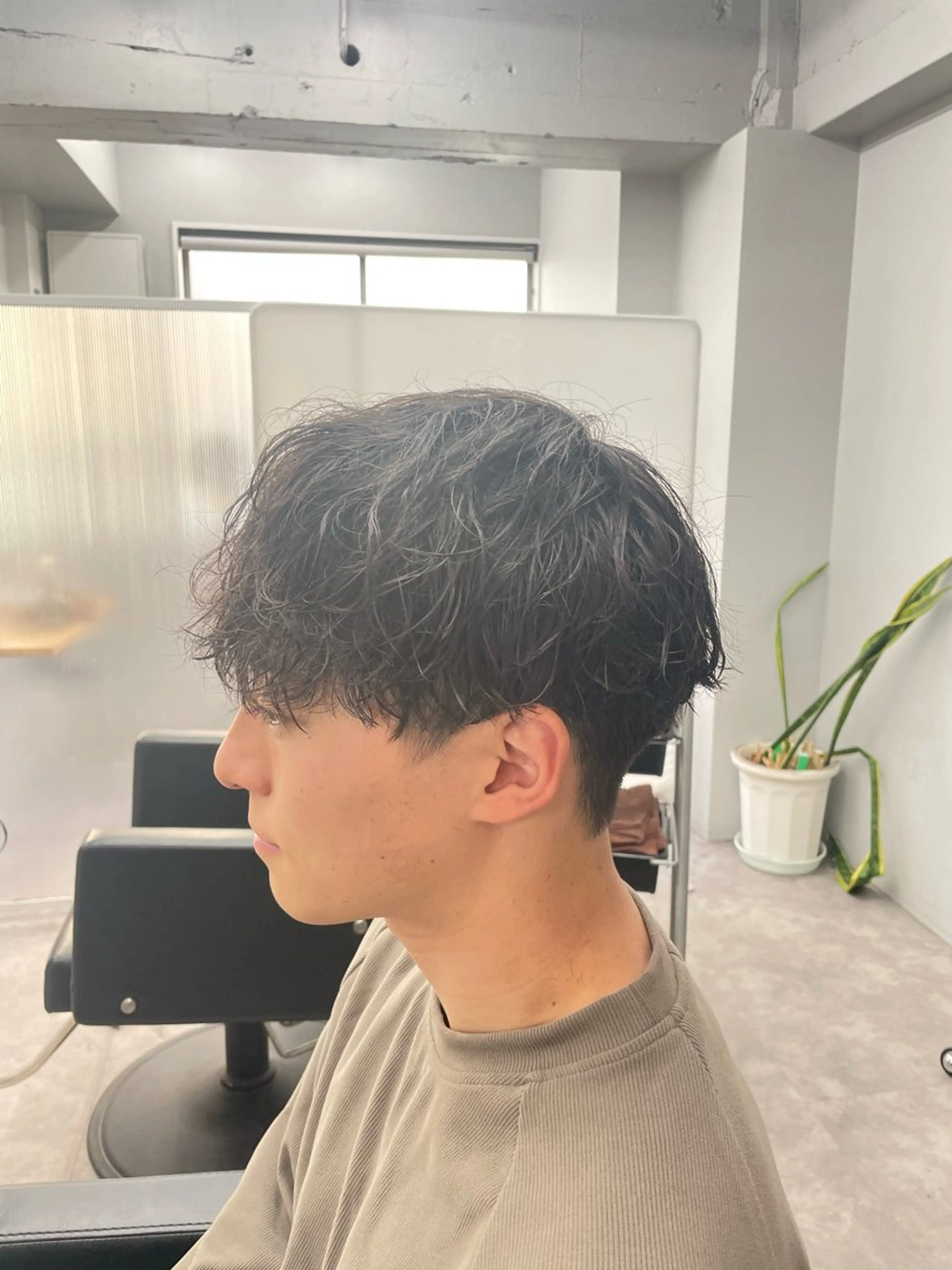 ショート パーマ メンズ カット パーマ 社会人向けパーマ 北千住No.1林和輝のヘアスタイル