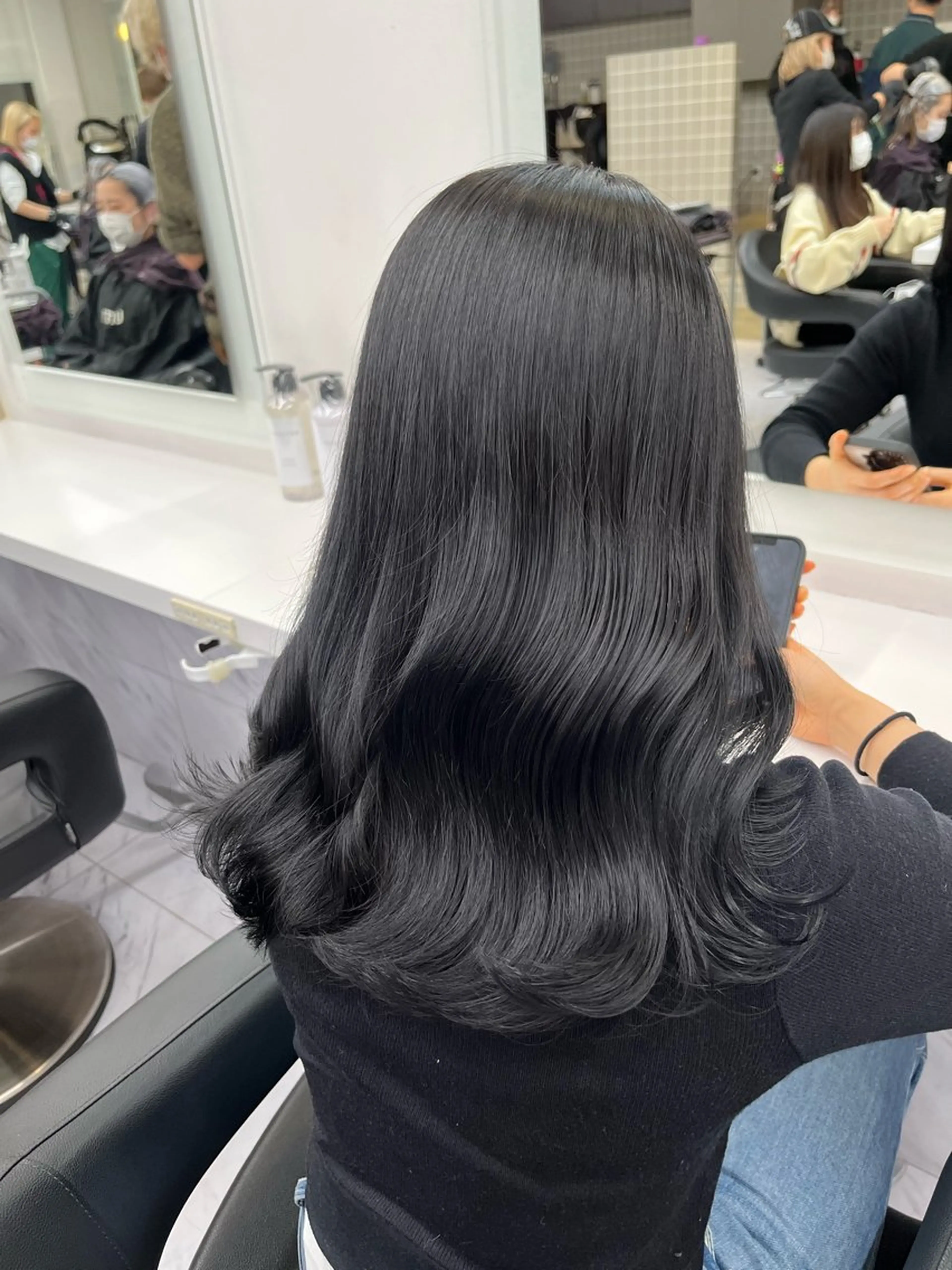 ロング ヘアカラー トリートメント ヘッドスパ ヘアセット 寒色＆ブリーチ特化 寒色MiOのヘアスタイル