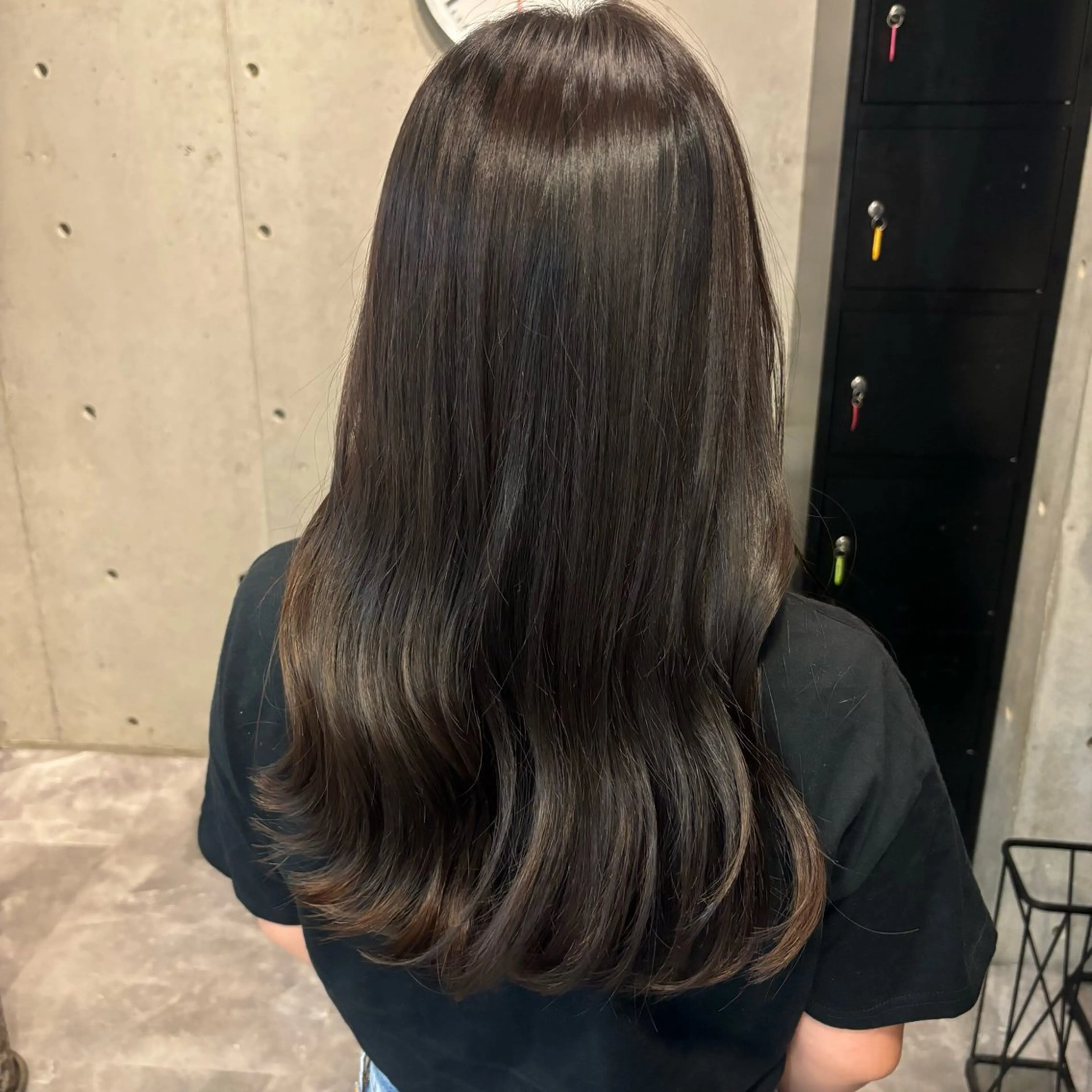 ロング AREND所属・AREND hinanoのヘアスタイル