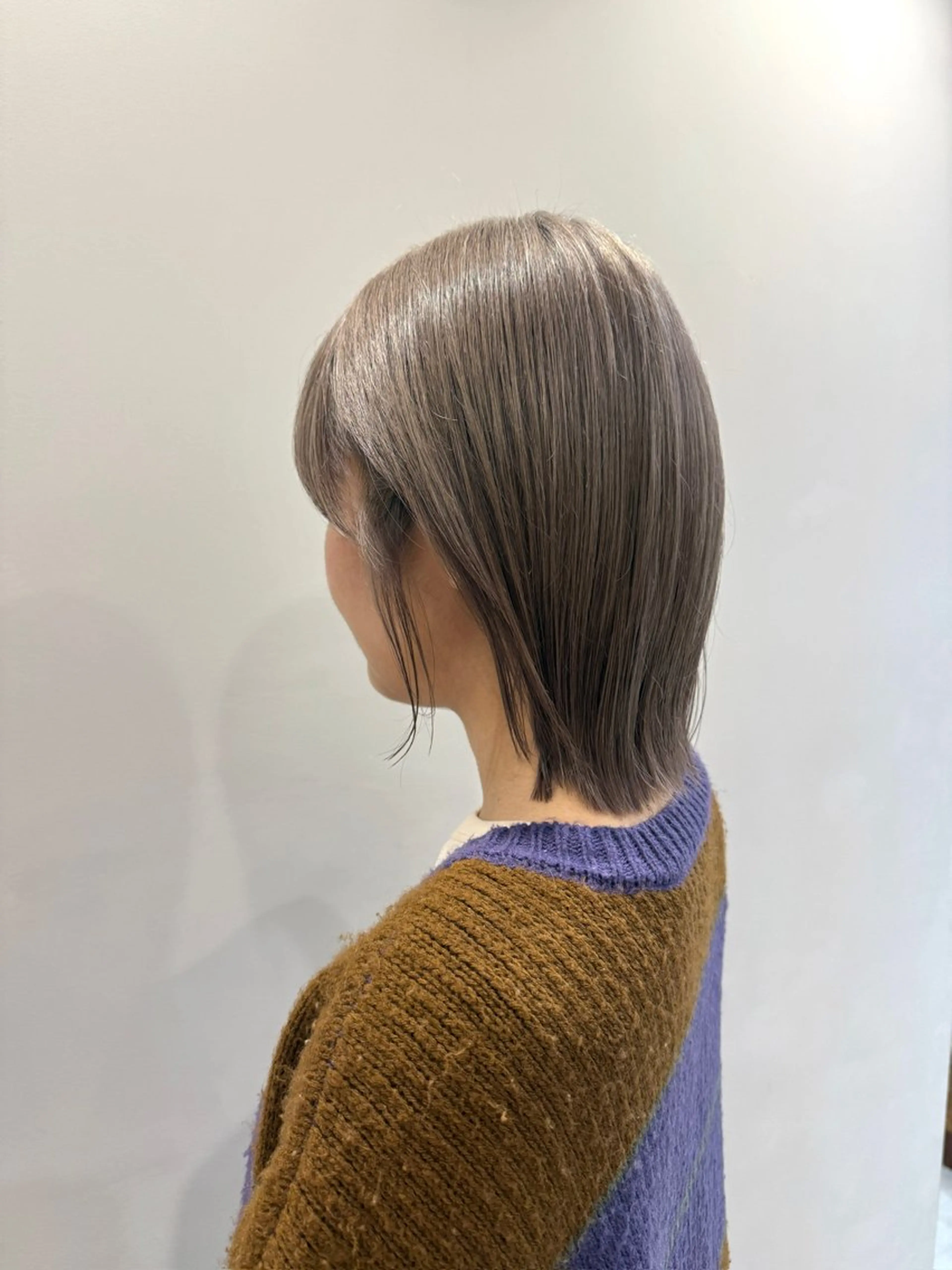 カラー グレージュ igggy所属・松岡 茉和のヘアスタイル