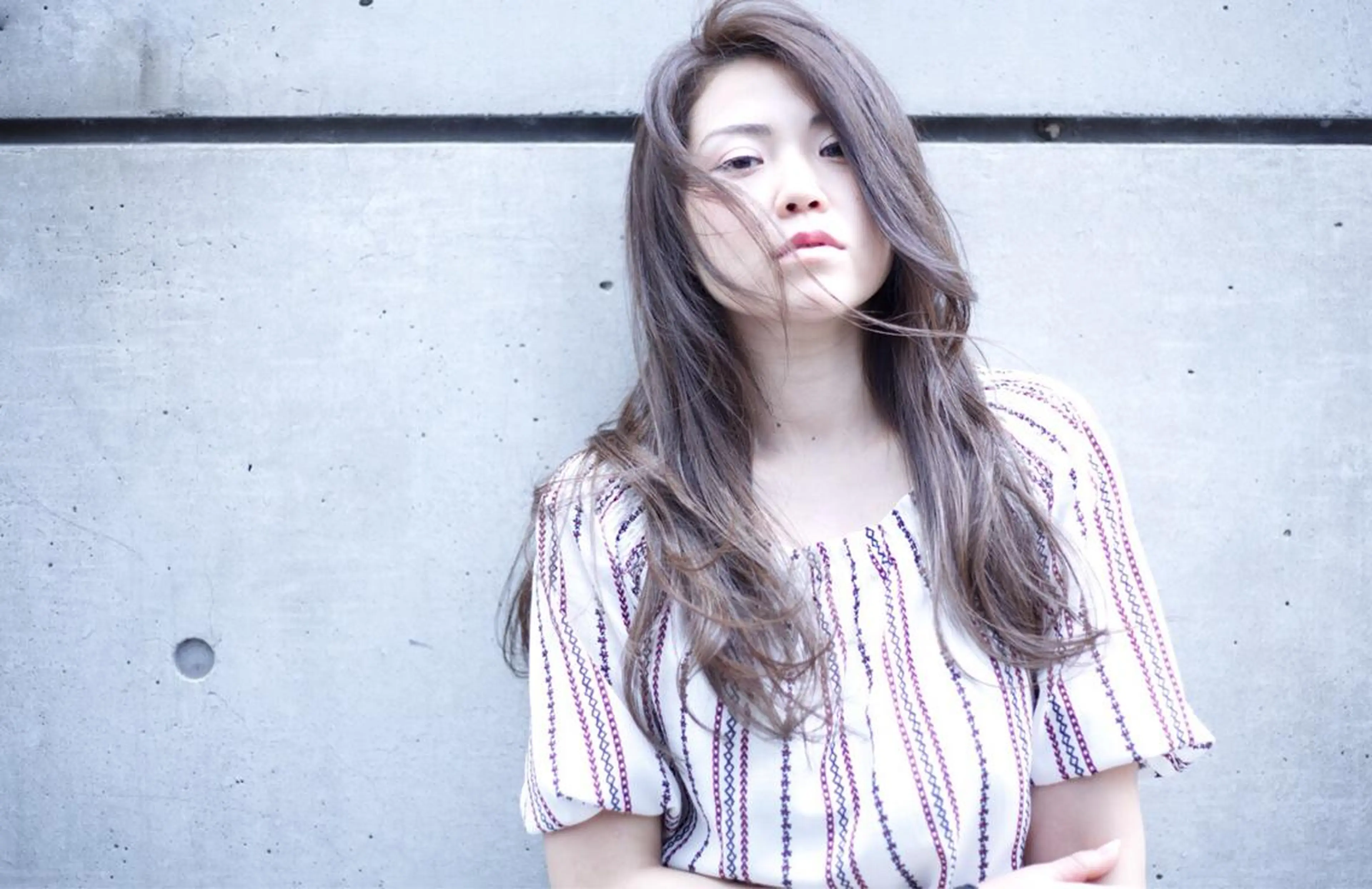 ロング カラー アッシュ バイオレットカラー 【韓国レイヤー特化 ハッシュカット】のヘアスタイル