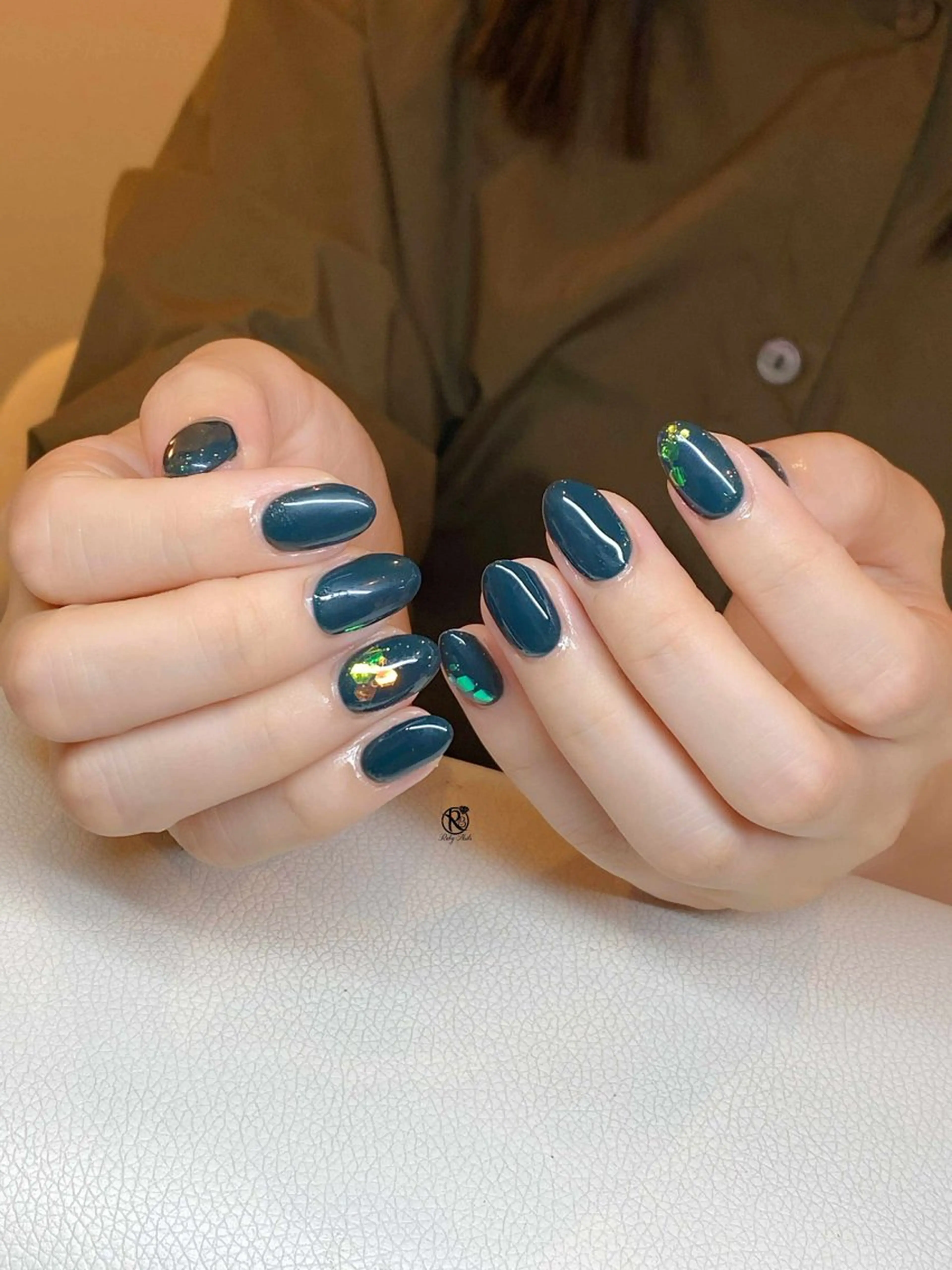 ネイル ボルドー ブラウン チークネイル ドット フットネイル ハンドネイル RUBY Nail 日暮里店のネイルデザイン