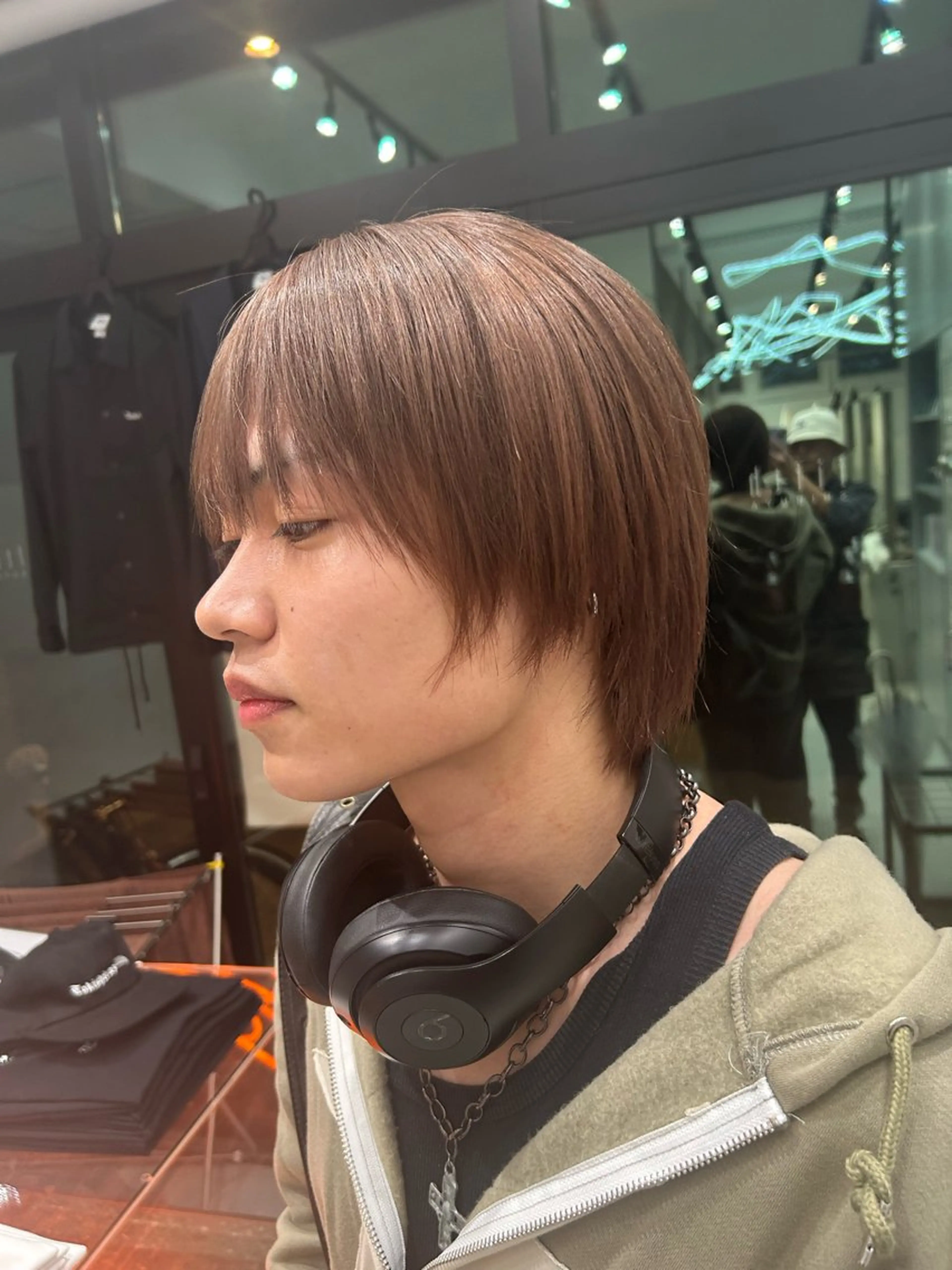 カラー メンズ fifth 安次富　泰雅のヘアスタイル