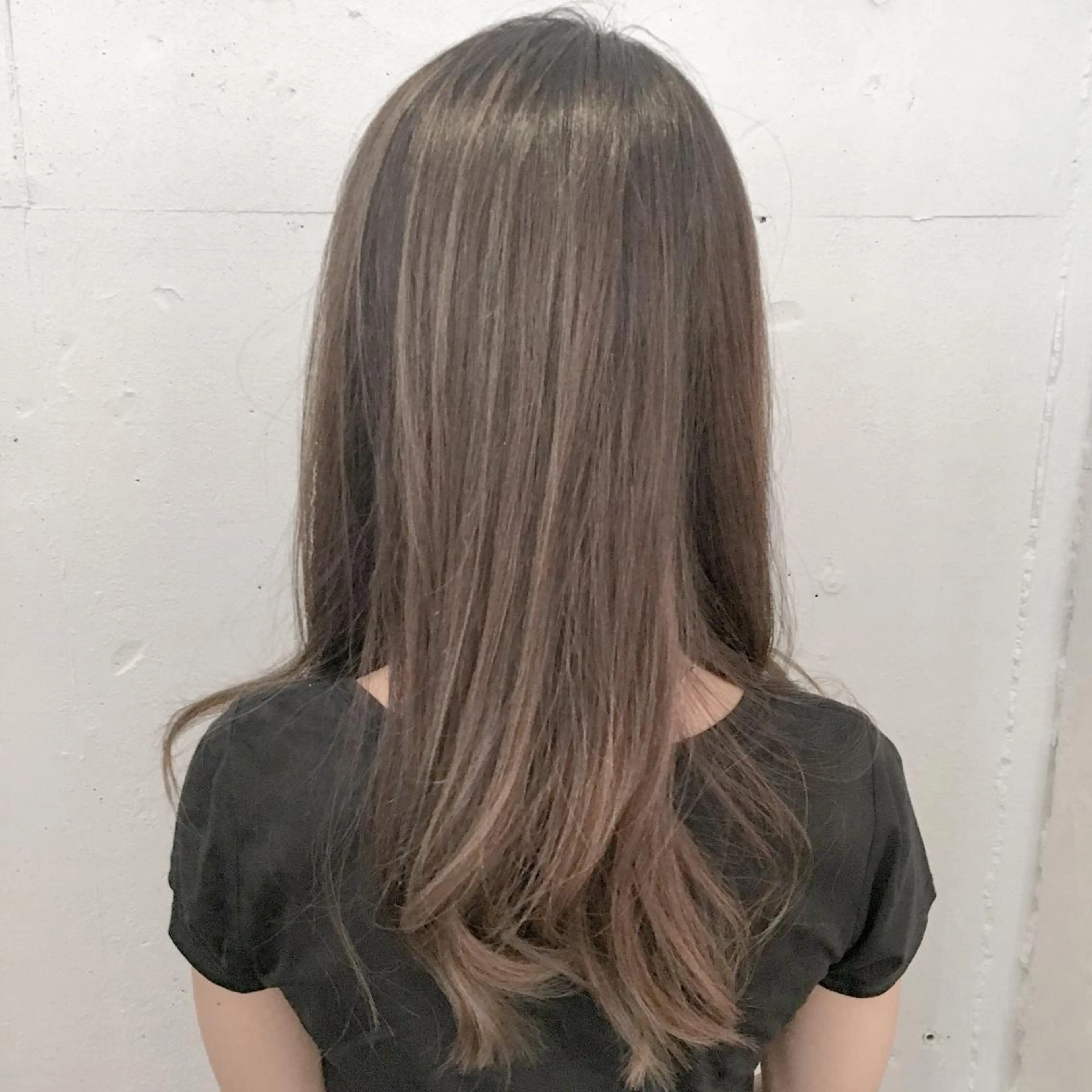 ロング カラー イルミナカラー ヘアカラー トミタ アツシのヘアスタイル