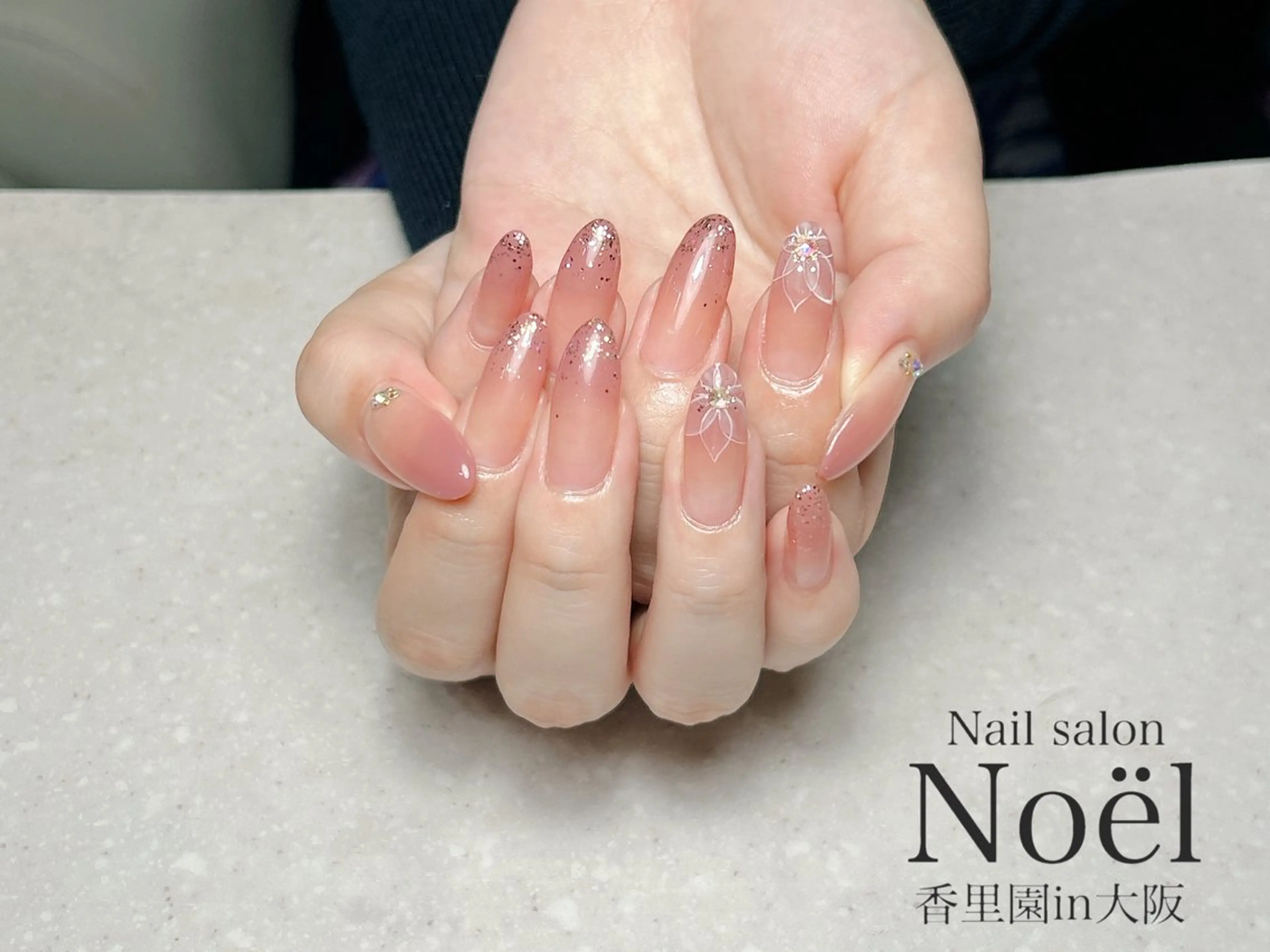 ネイル ハンドネイル Nailsalon  &Noel所属・もも 🍑のネイルデザイン