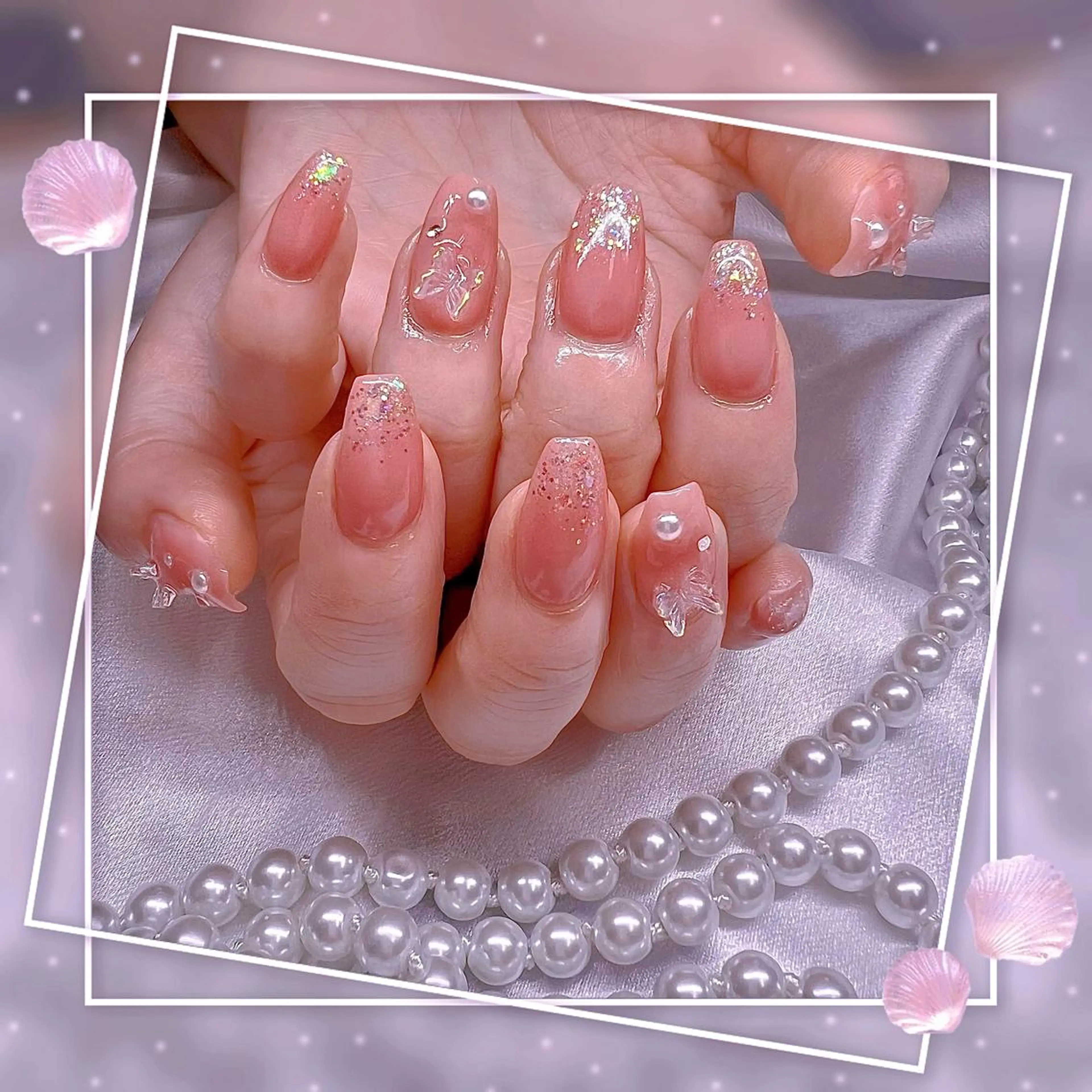 ネイル フレンチネイル キラキラネイル 韓国ネイル マグネットネイル マグネットフレンチ Chill Nailsalonのネイルデザイン