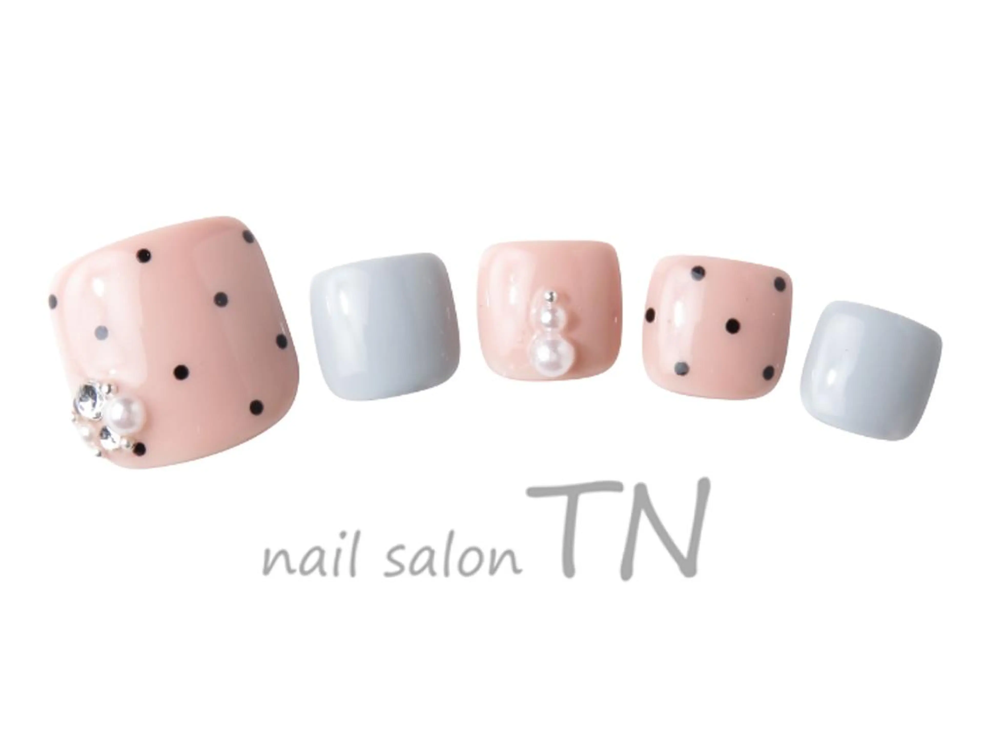 ネイル 寺嶋 ひなのネイルデザイン