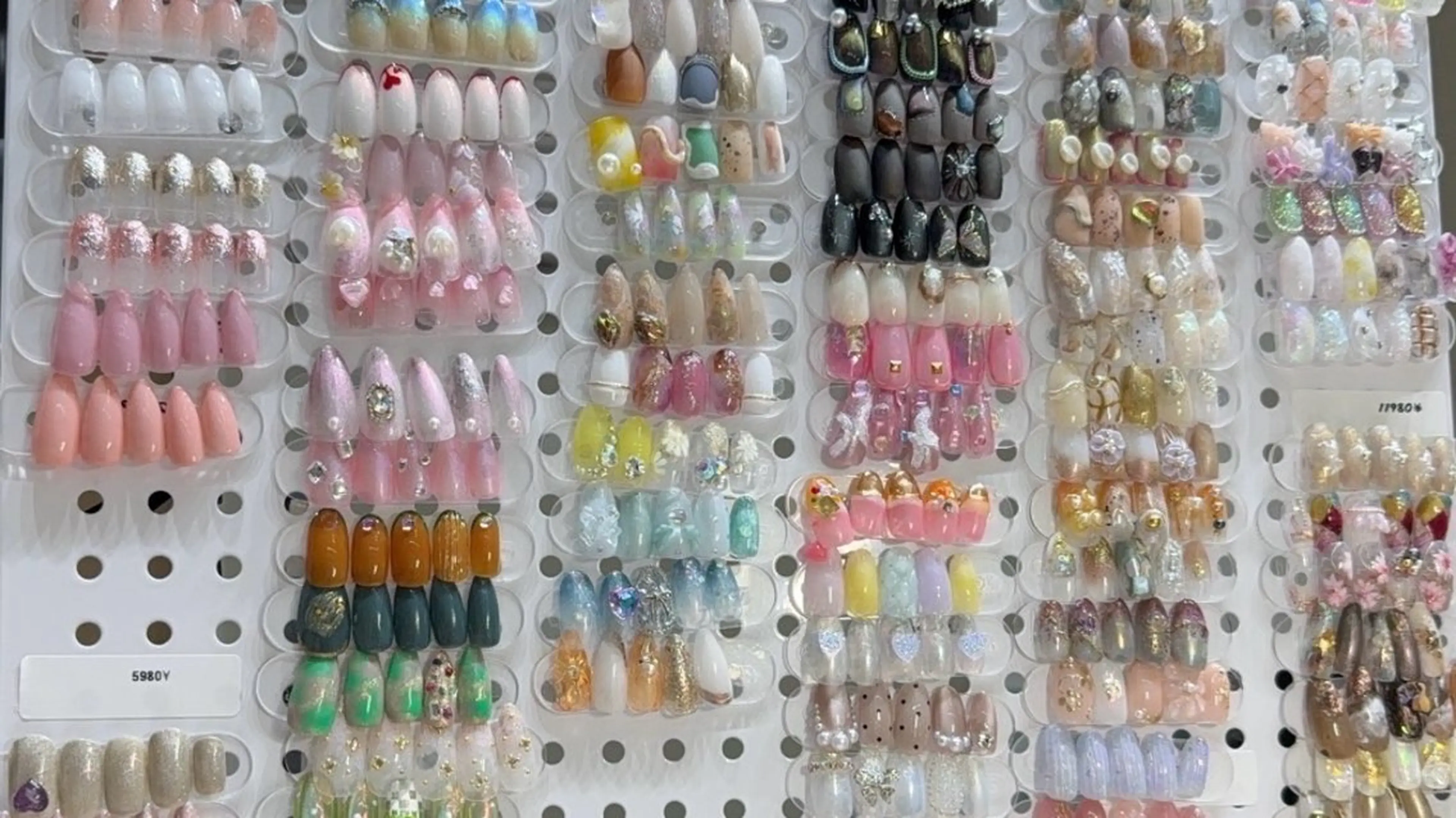 ネイル ハンドネイル ハンドケア Ecrin nail ✨Yukiのネイルデザイン