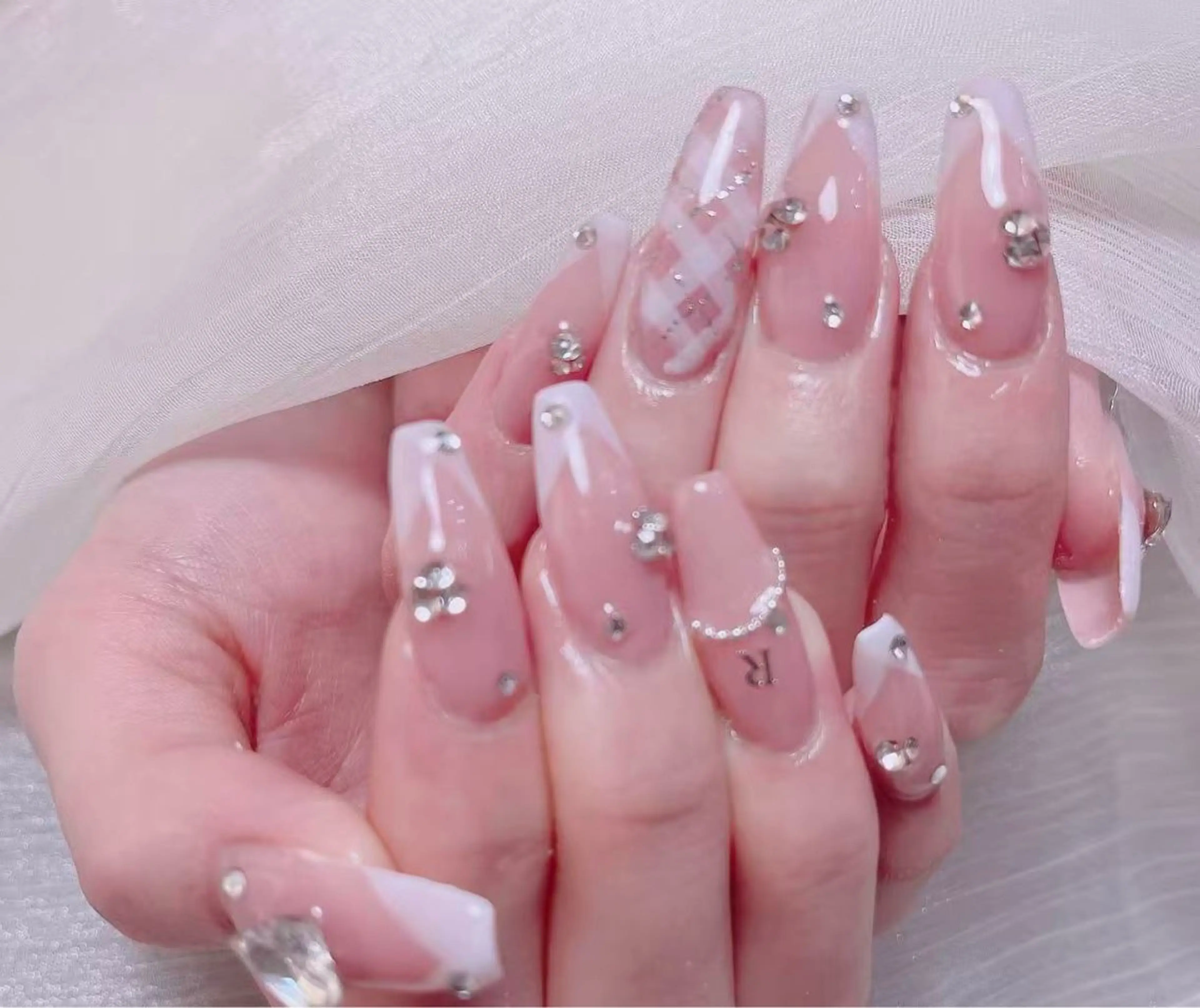 ネイル ハンドネイル Kari ネイルサロンのネイルデザイン