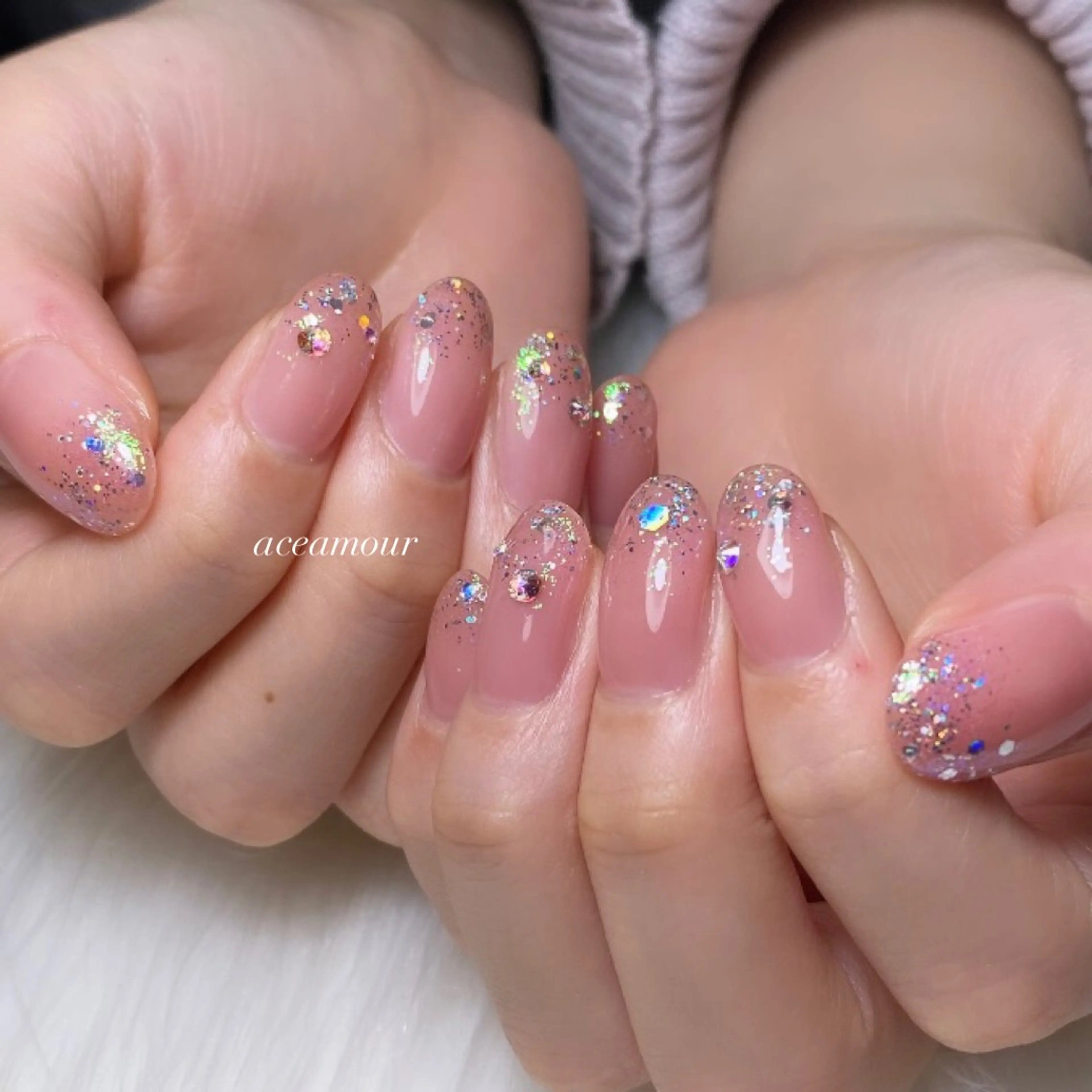 ネイル キラキラネイル ネイル/耳つぼ /新ホワイトニングのネイルデザイン