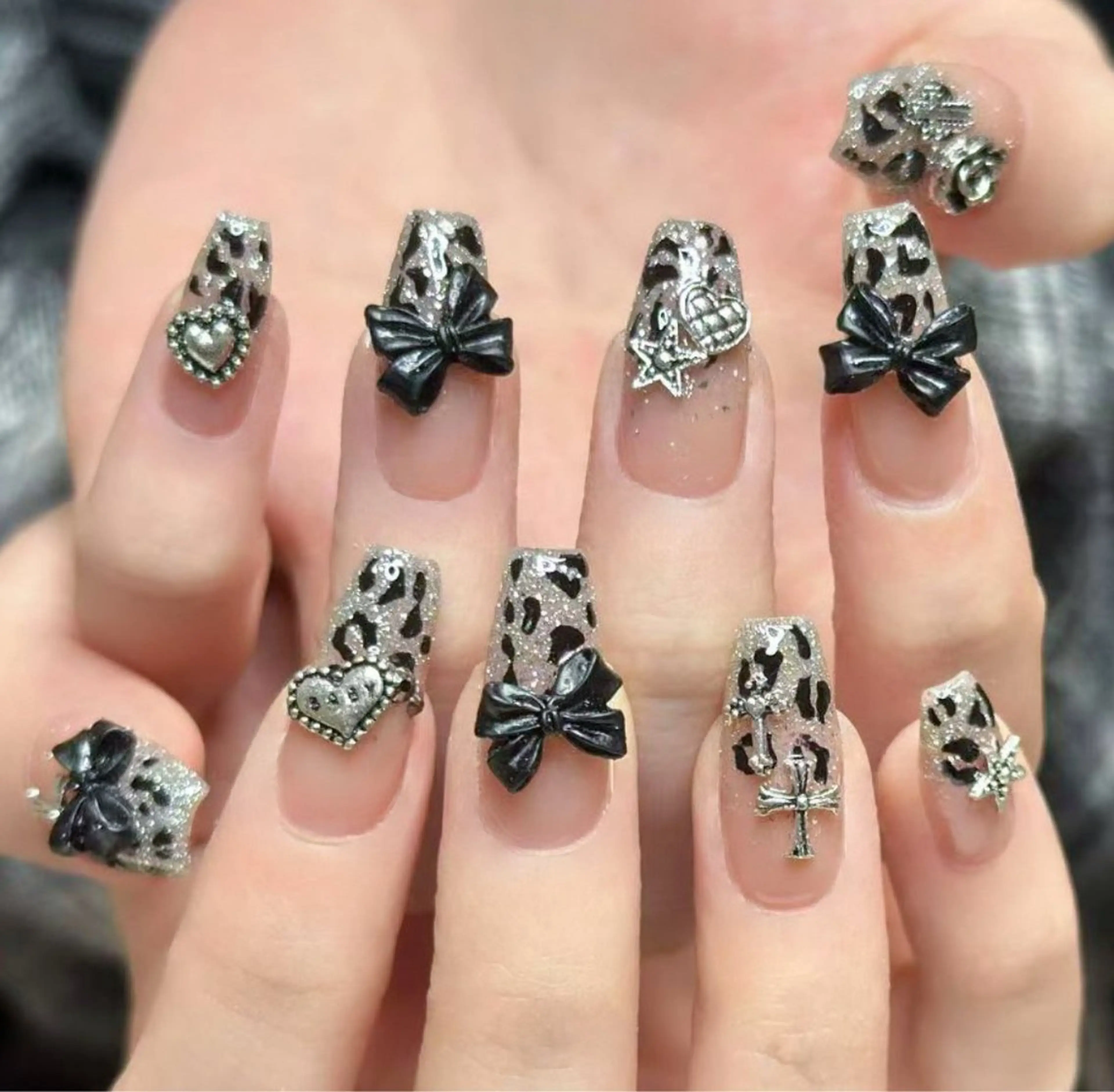 ネイル ハンドネイル Tini ANA.CHUOのネイルデザイン