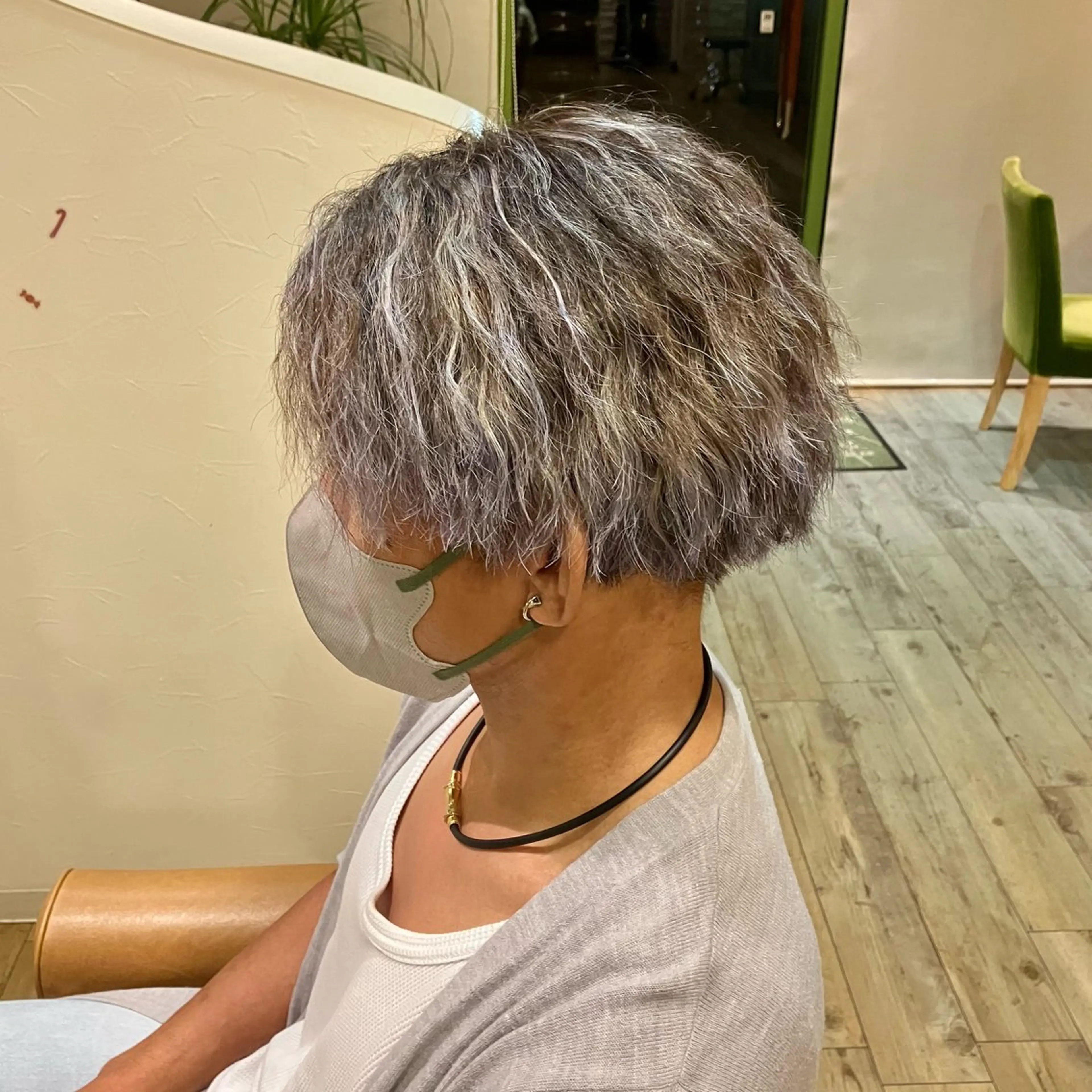 ショート カラー メンズ メンズハイライト ベージュカラー ハイライトカラー ホワイトベージュ ハイライト カット ヘアカラー hair make an nico(ヘアーメイクアンニコ)所属・森田 研司のヘアスタイル