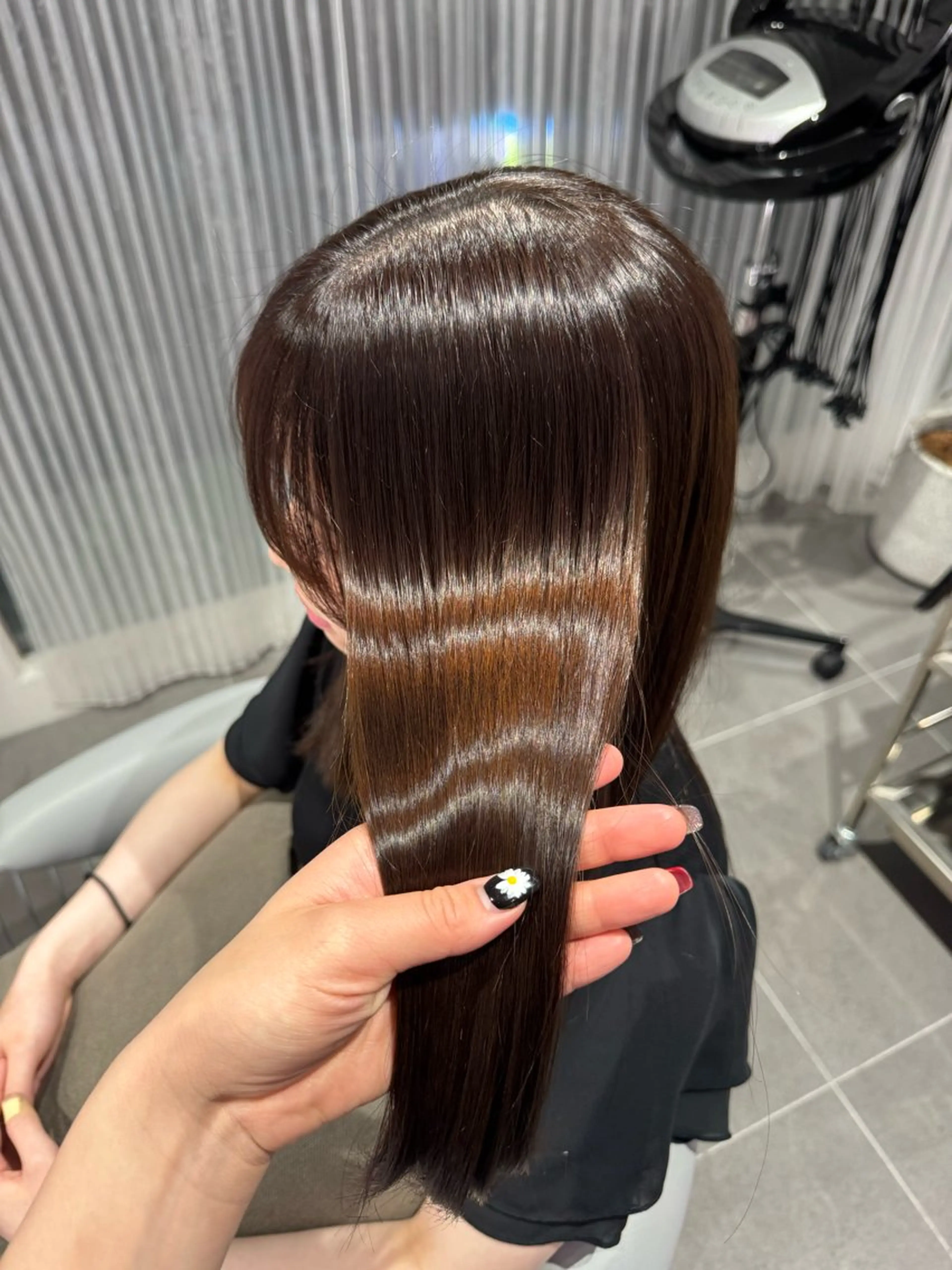 ミディアム 長畑 雨里のヘアスタイル