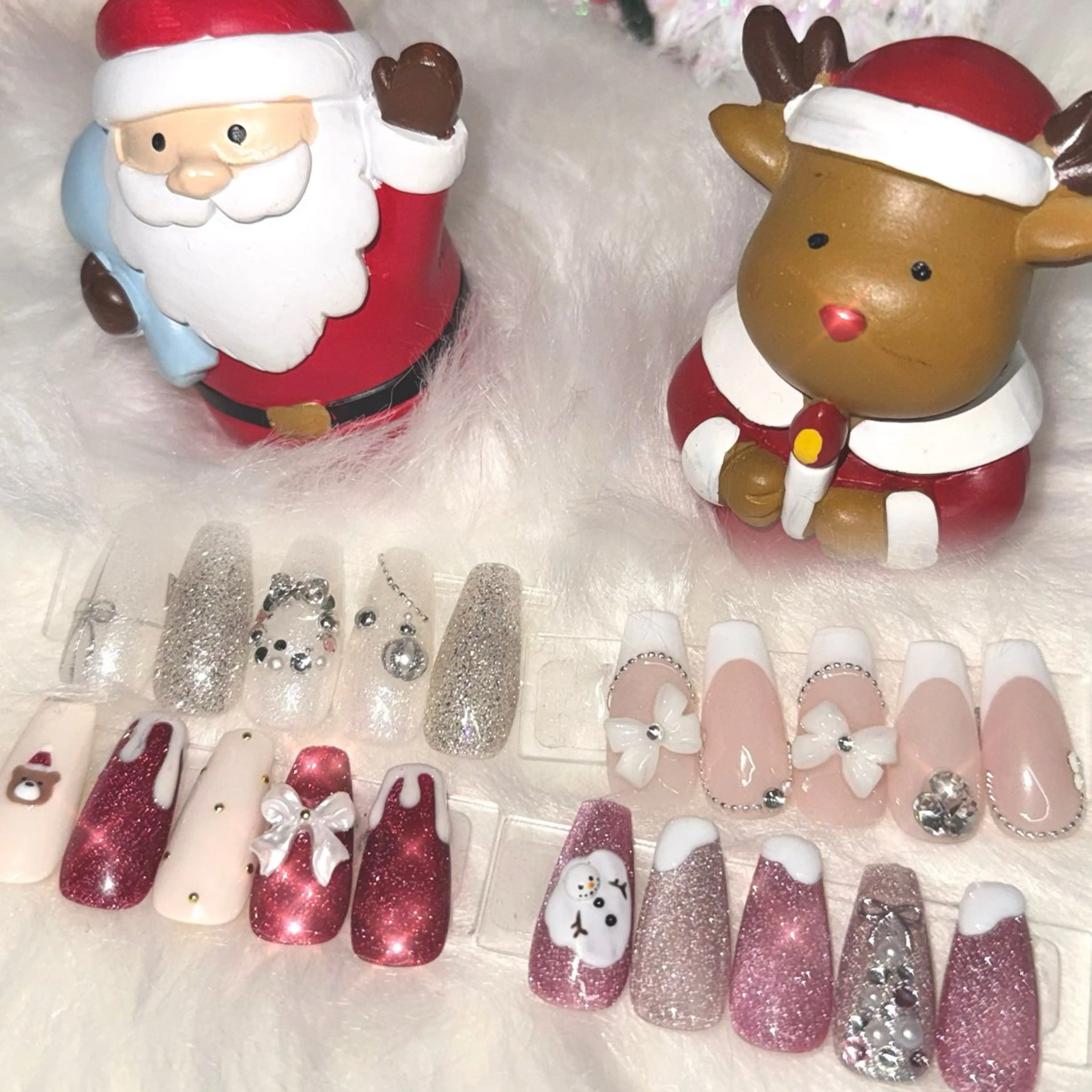 クリスマスネイルコース（オフなし）🎅🎄ミニモ限定価格‼️定額コース¥9400✨️（色・パーツ色替え変更可⛄️❄️）の写真