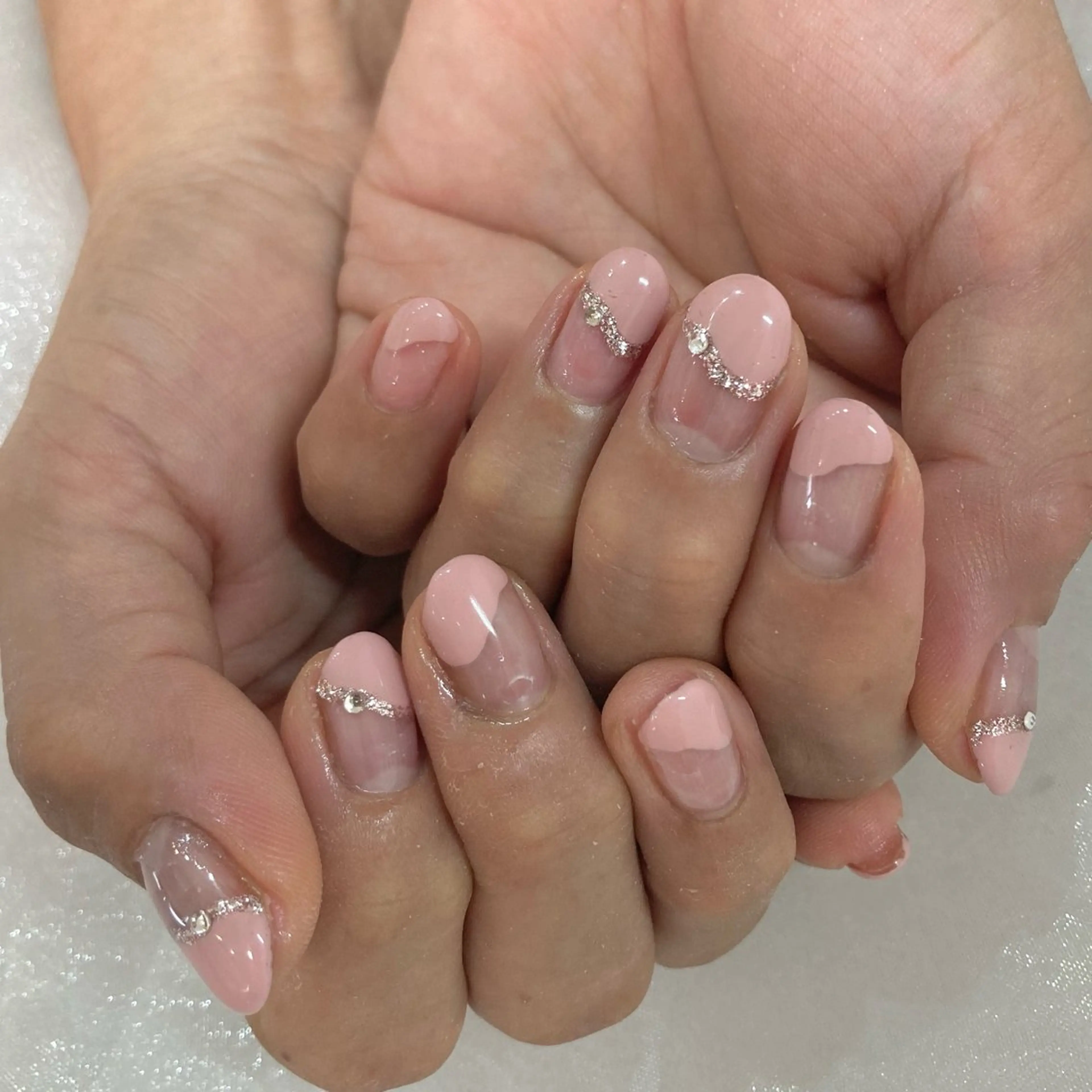 ミディアム ハンドネイル lalaroom. nailsalon航空公園店所属・lala room.のネイルデザイン