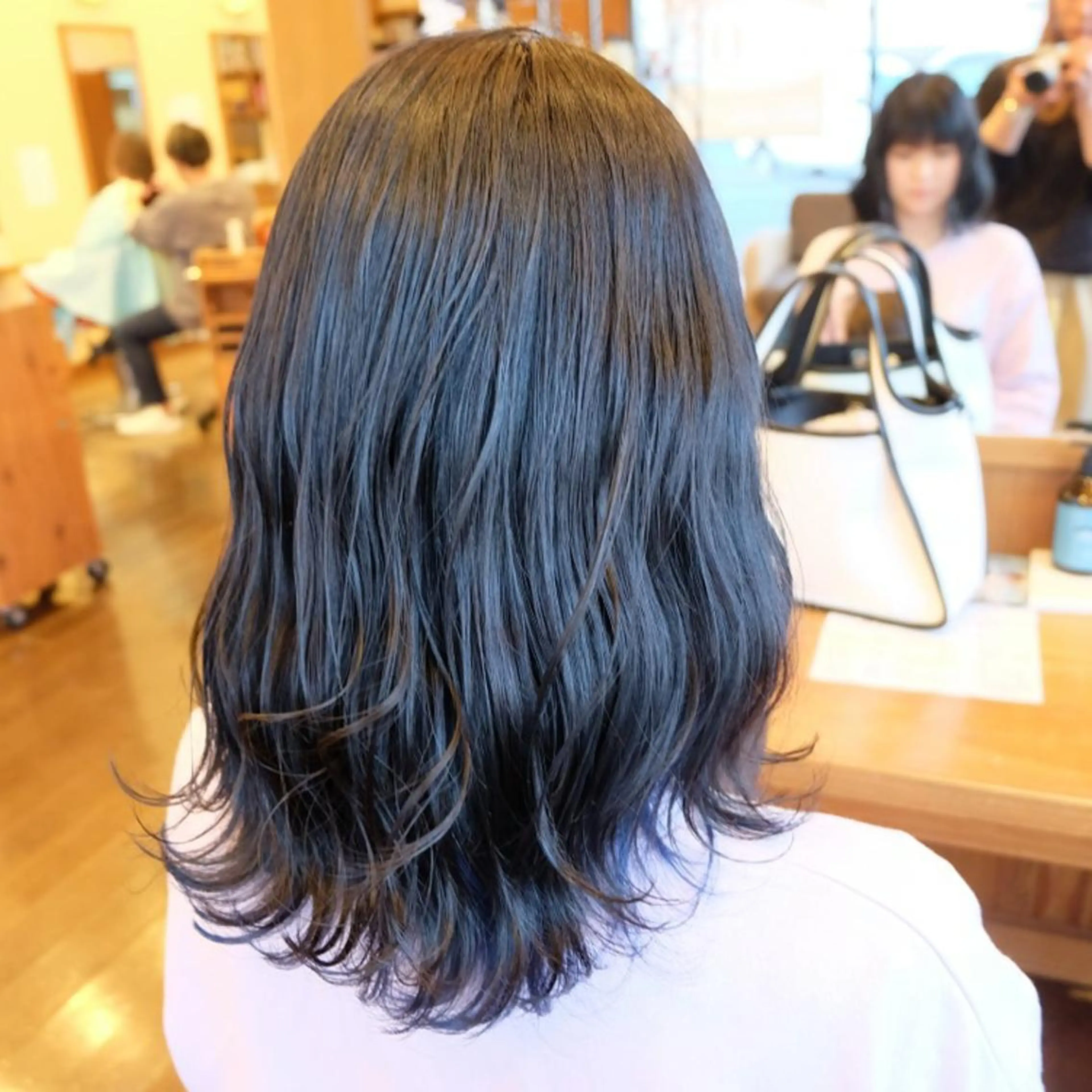 ミディアム カラー ブルーカラー ブルージュ ara (荒武梨香)  のその他イメージ