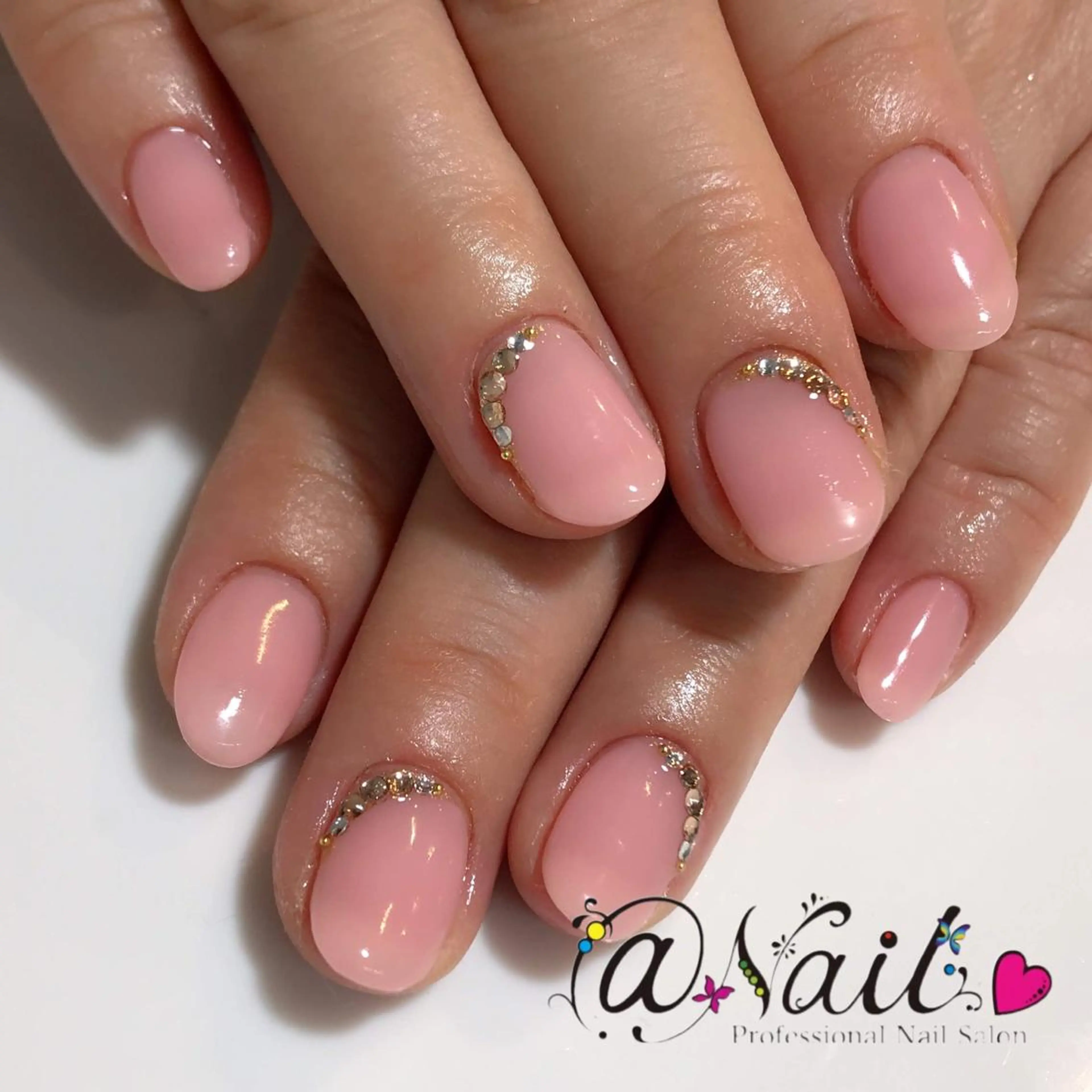 ネイル 小尾 栞のネイルデザイン