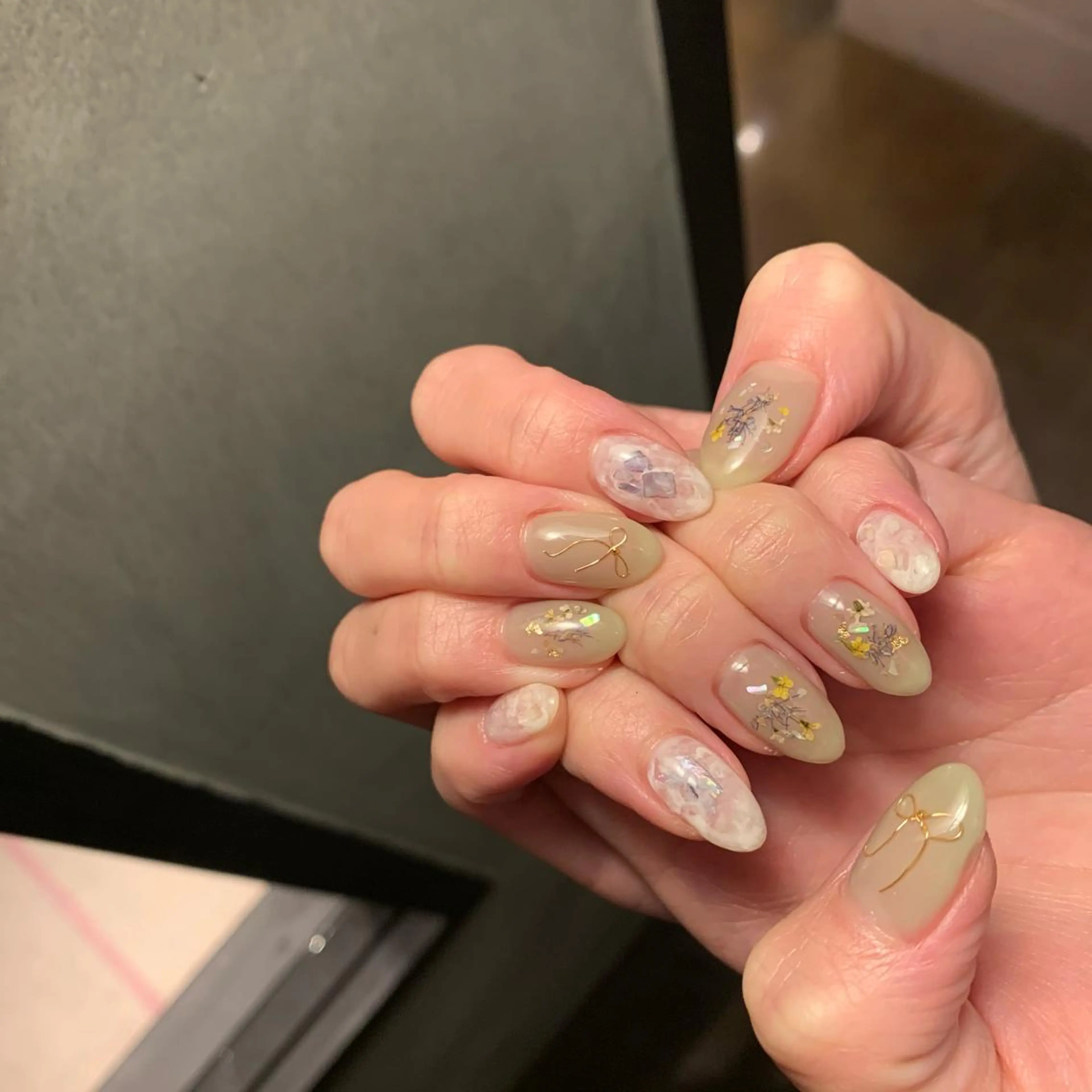 ネイル グリーン Cachette miyukiのネイルデザイン