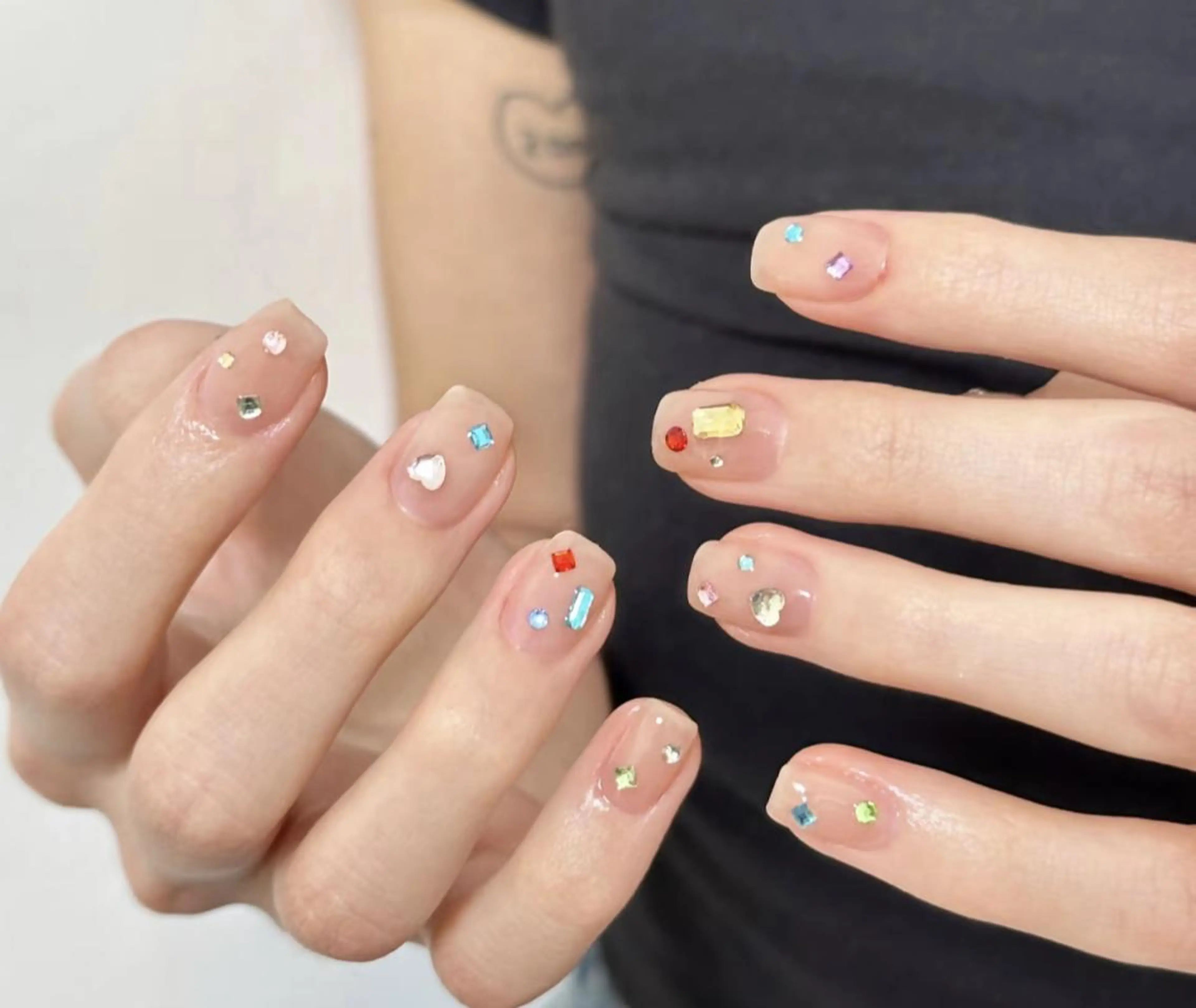 ネイル ハンドネイル 🎀 Ayaka_nailのネイルデザイン