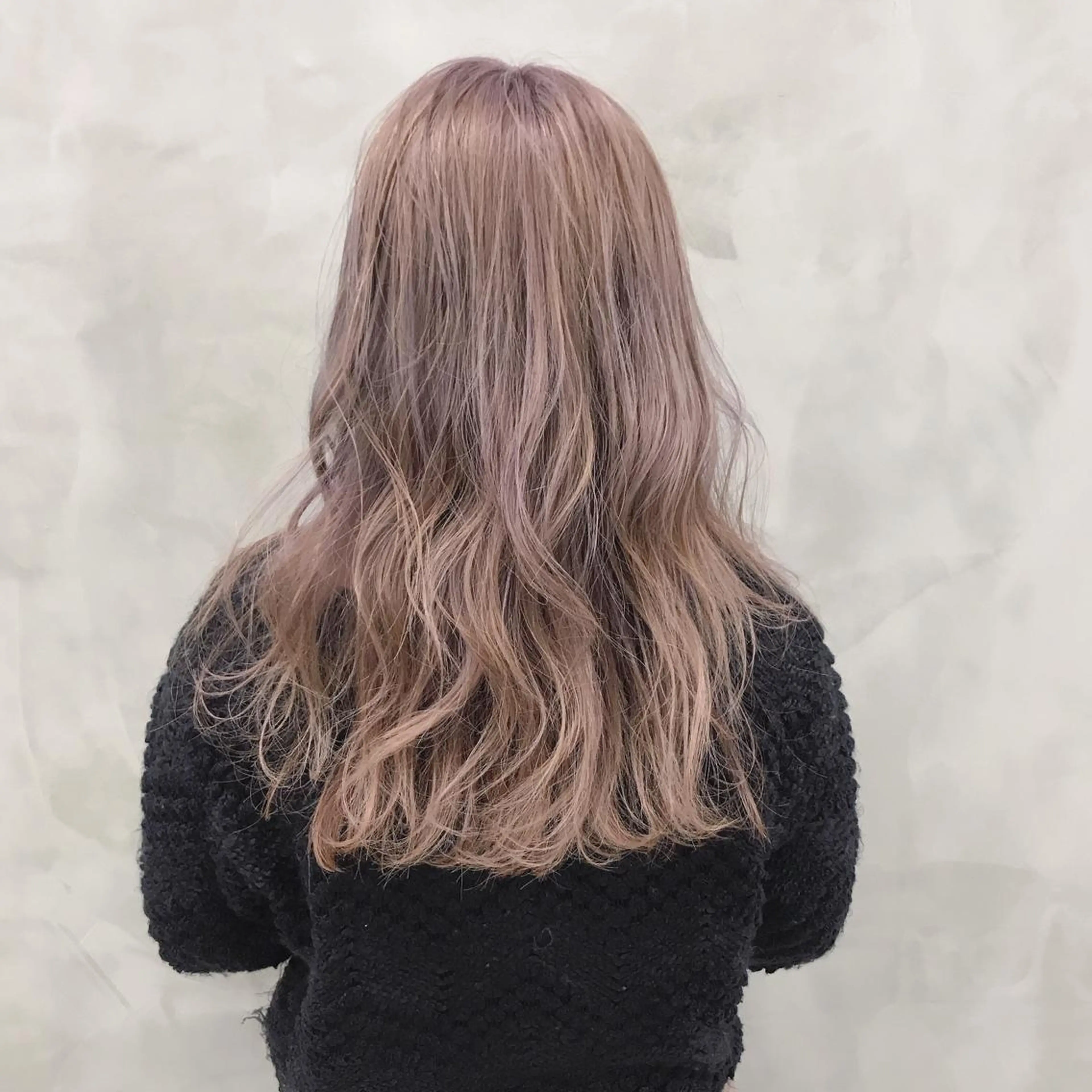 ロング カラー ブリーチ 透明感カラー ブームボックス所属・🐝ハイトーンカラー hachi🐝のヘアスタイル