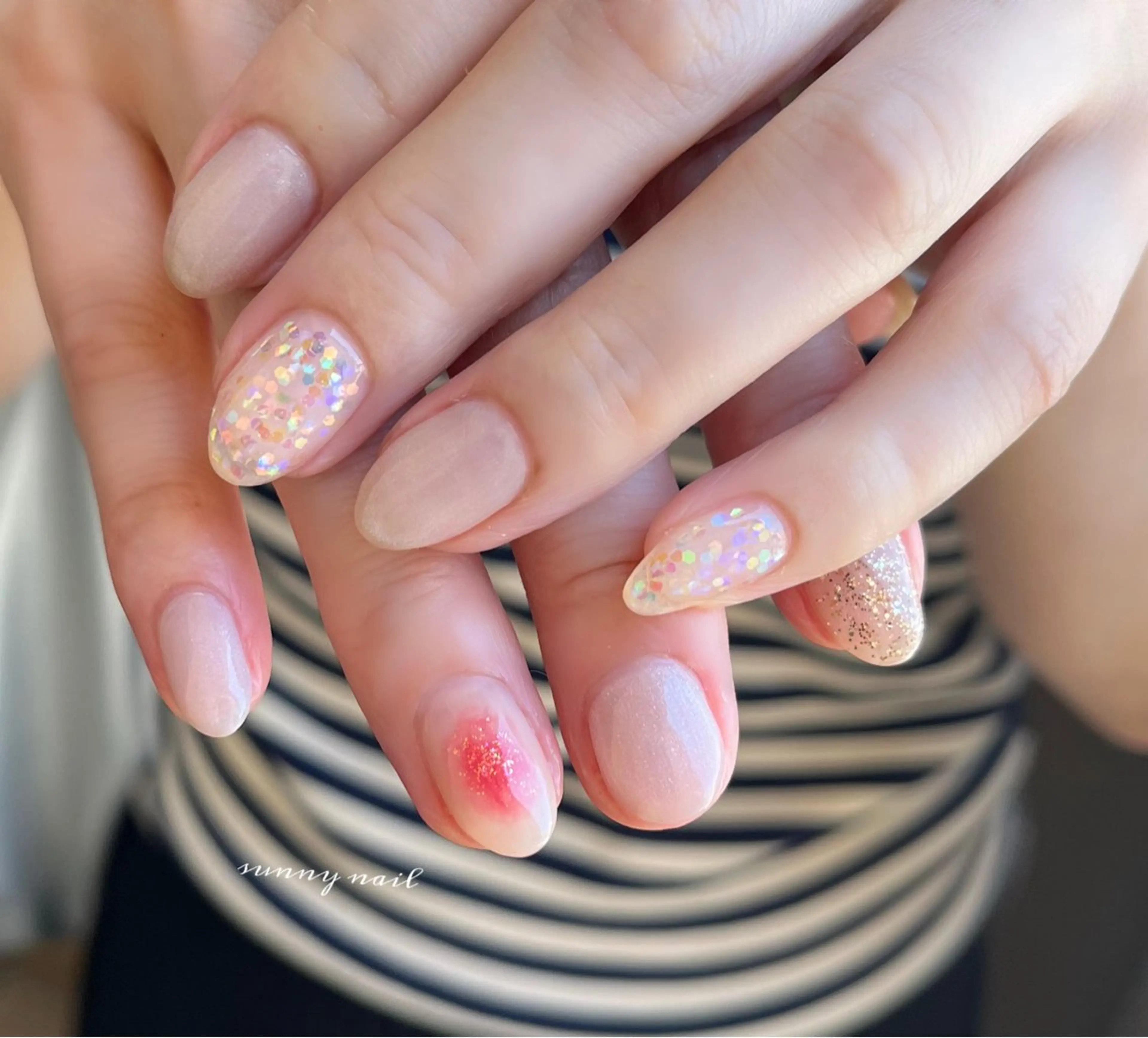 ネイル オーロラネイル チークネイル ジェルネイル マグネットネイル パラジェル sunny nailのネイルデザイン