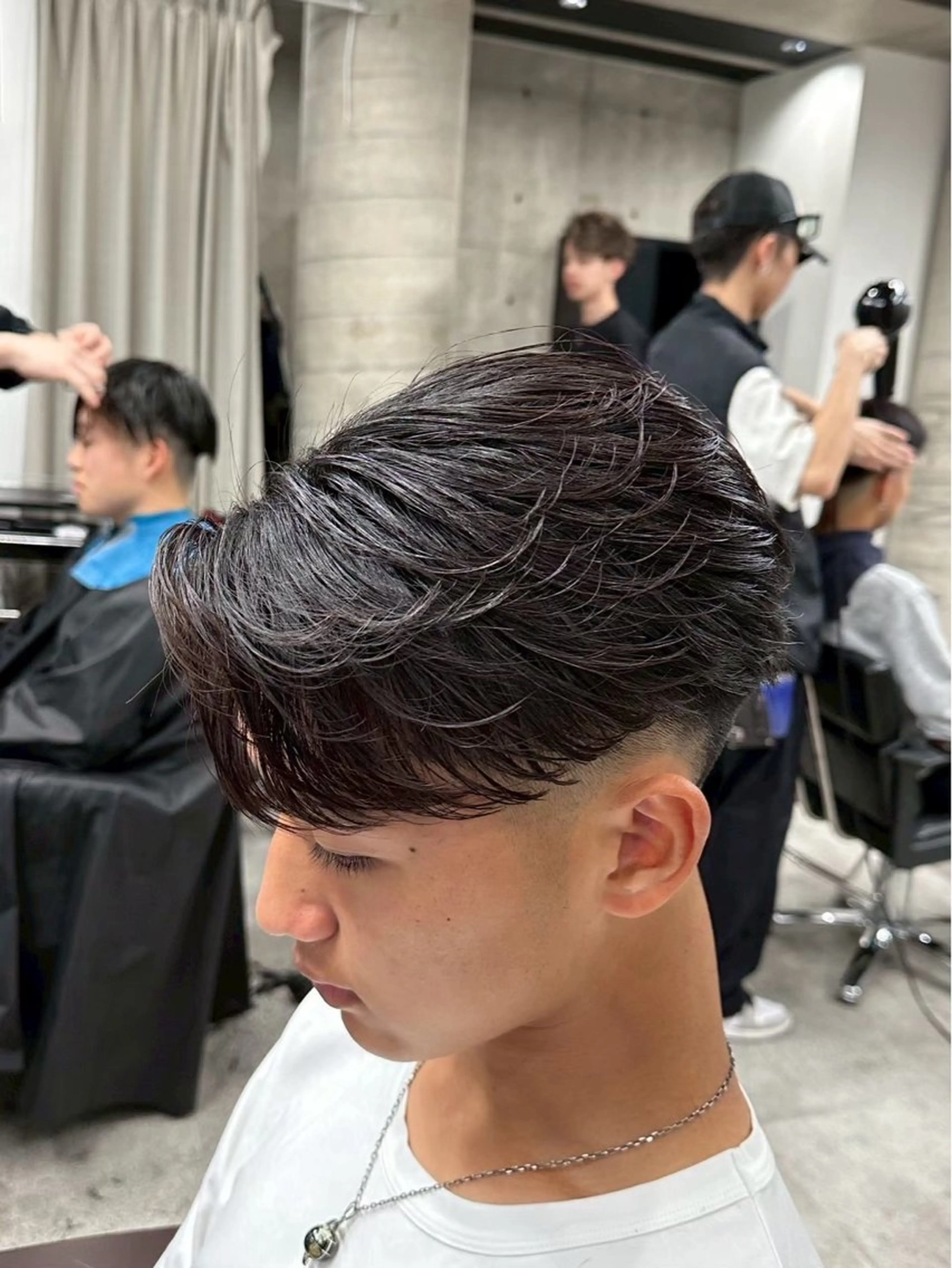 ミディアム メンズ センターパート era本店所属・笹尾 陸/era本店 メンズ美容師のヘアスタイル