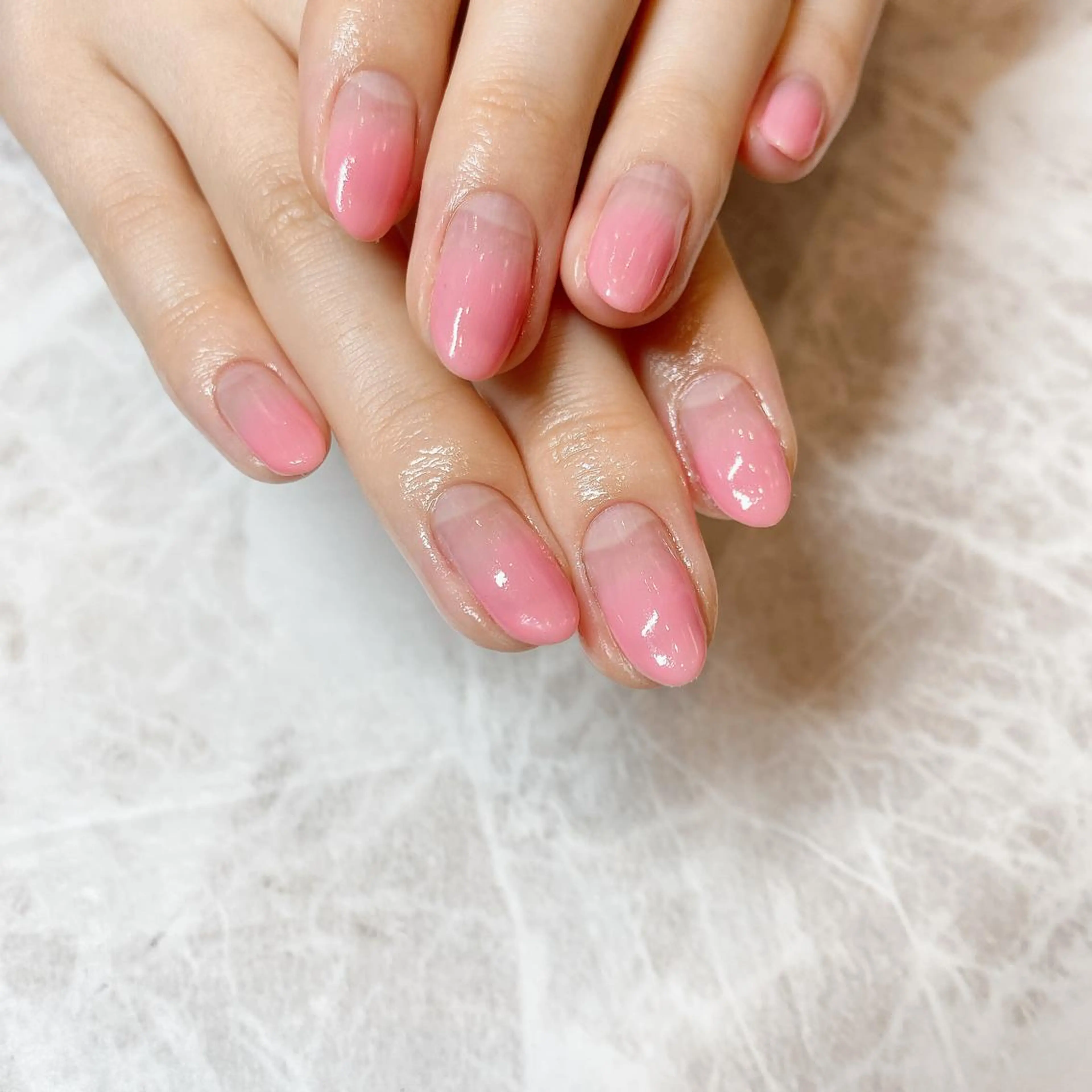 ネイル グラデーション ピンク ハンドネイル 関谷 真登佳のネイルデザイン