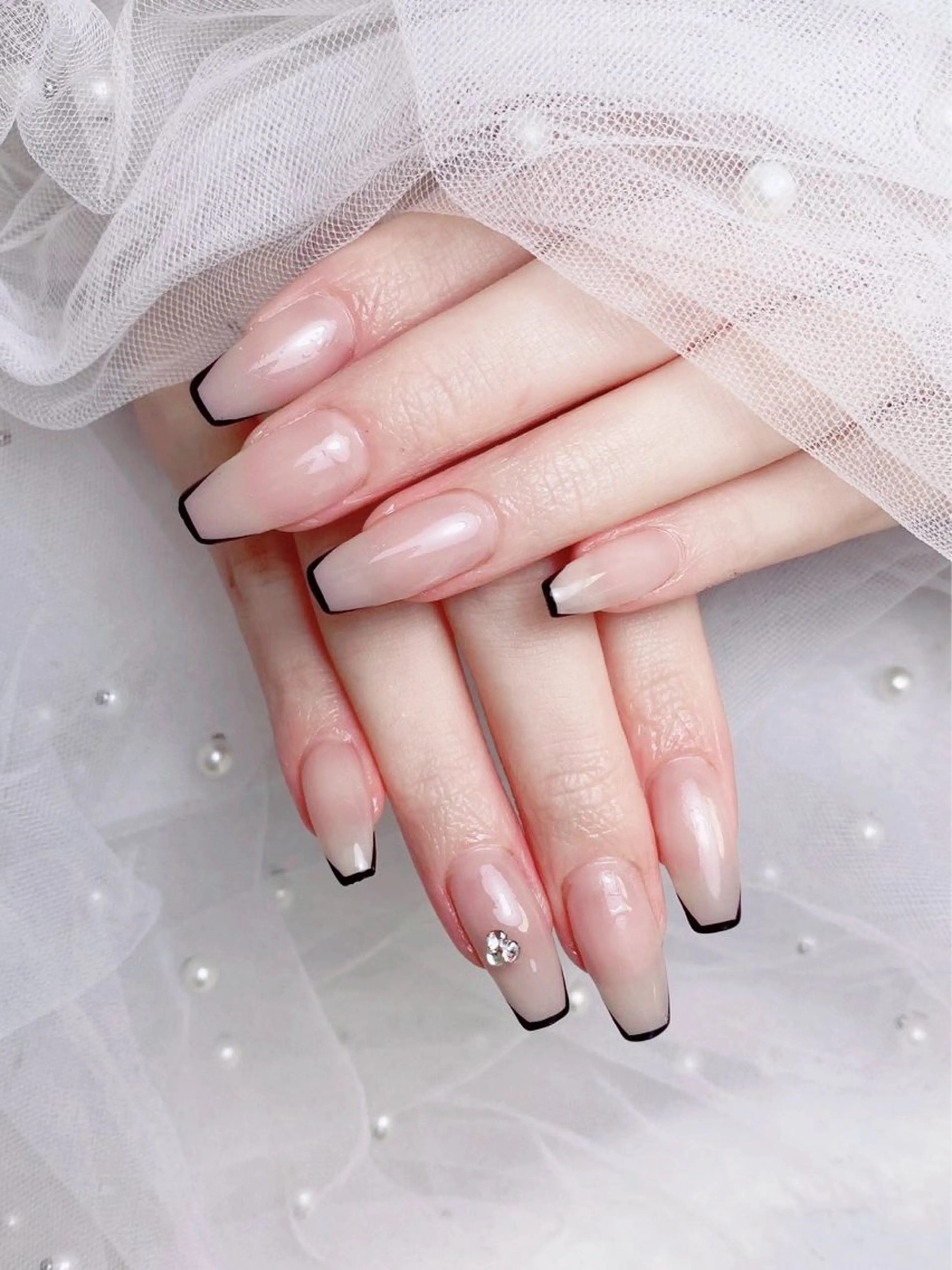 ネイル フレンチネイル ジェルネイル ハート 韓国ネイル マグネットネイル ハンドネイル ネイルサロン lotusのネイルデザイン