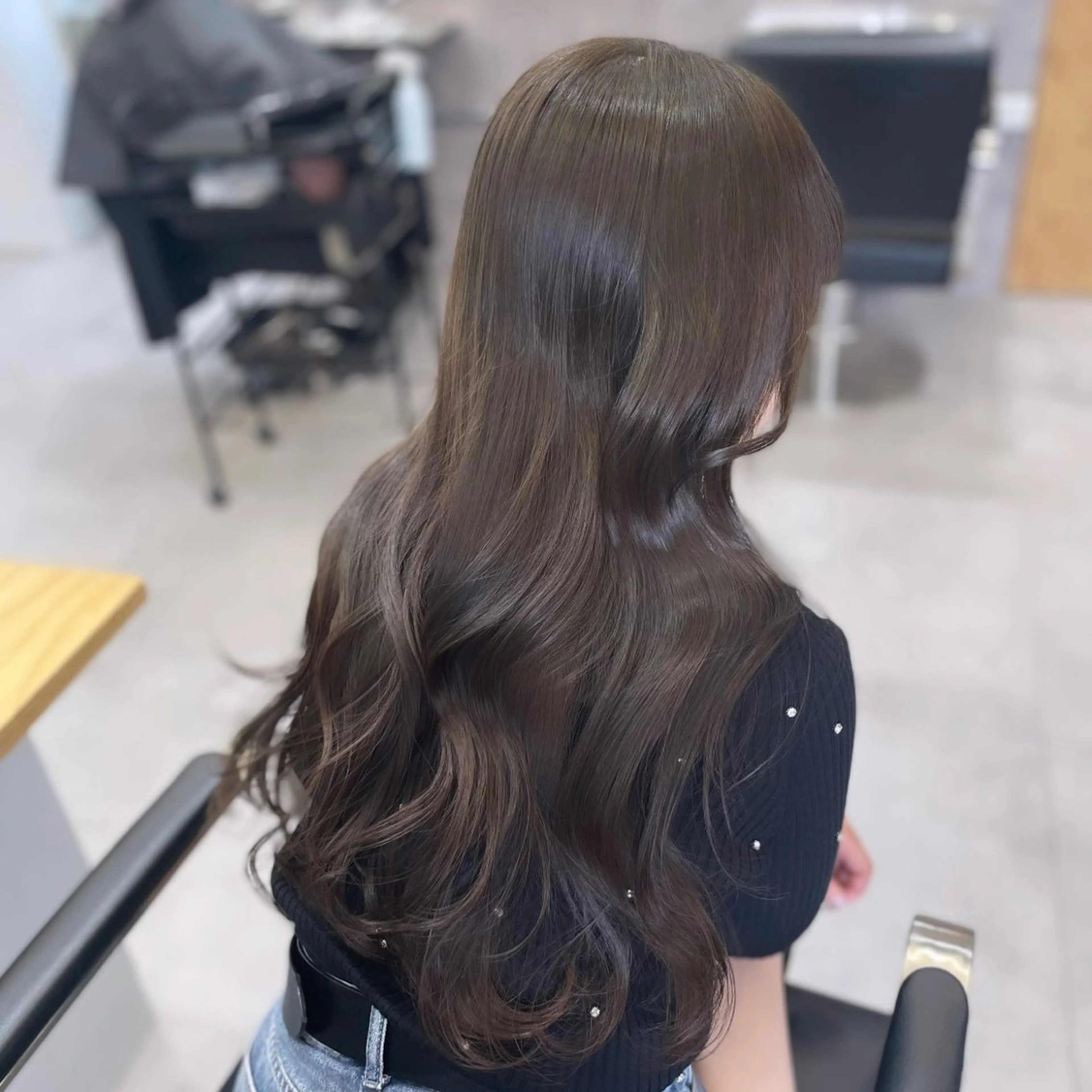 ロング カラー 透明感カラー グレージュ オリーブグレージュ オリーブグレー レイヤーカット カット ヘアカラー Rui/透明感カラー 暖色/レイヤーカットのヘアスタイル