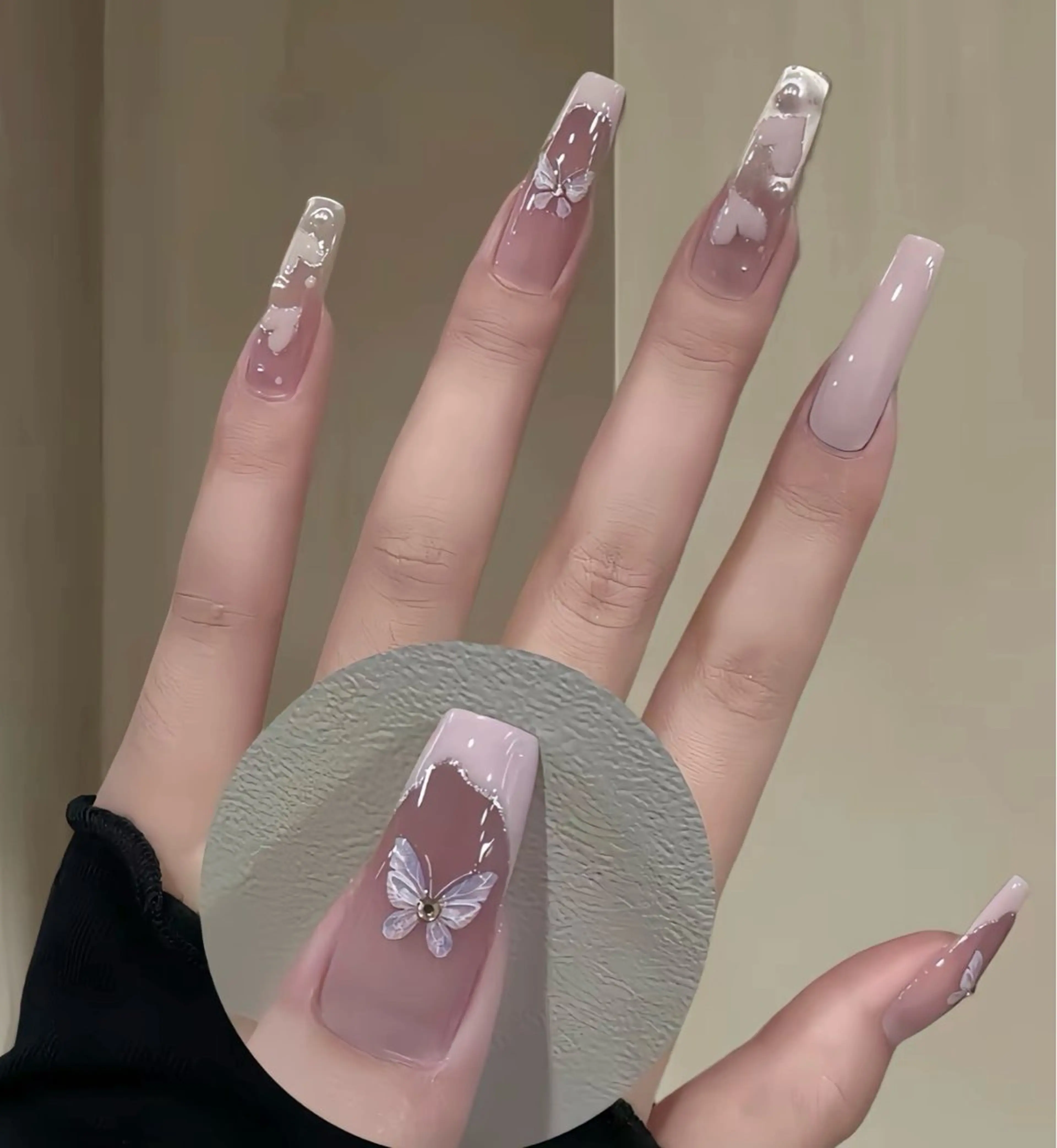 ネイル LEDアイラッシュ ∩_∩アオイのマツエク・マツパデザイン