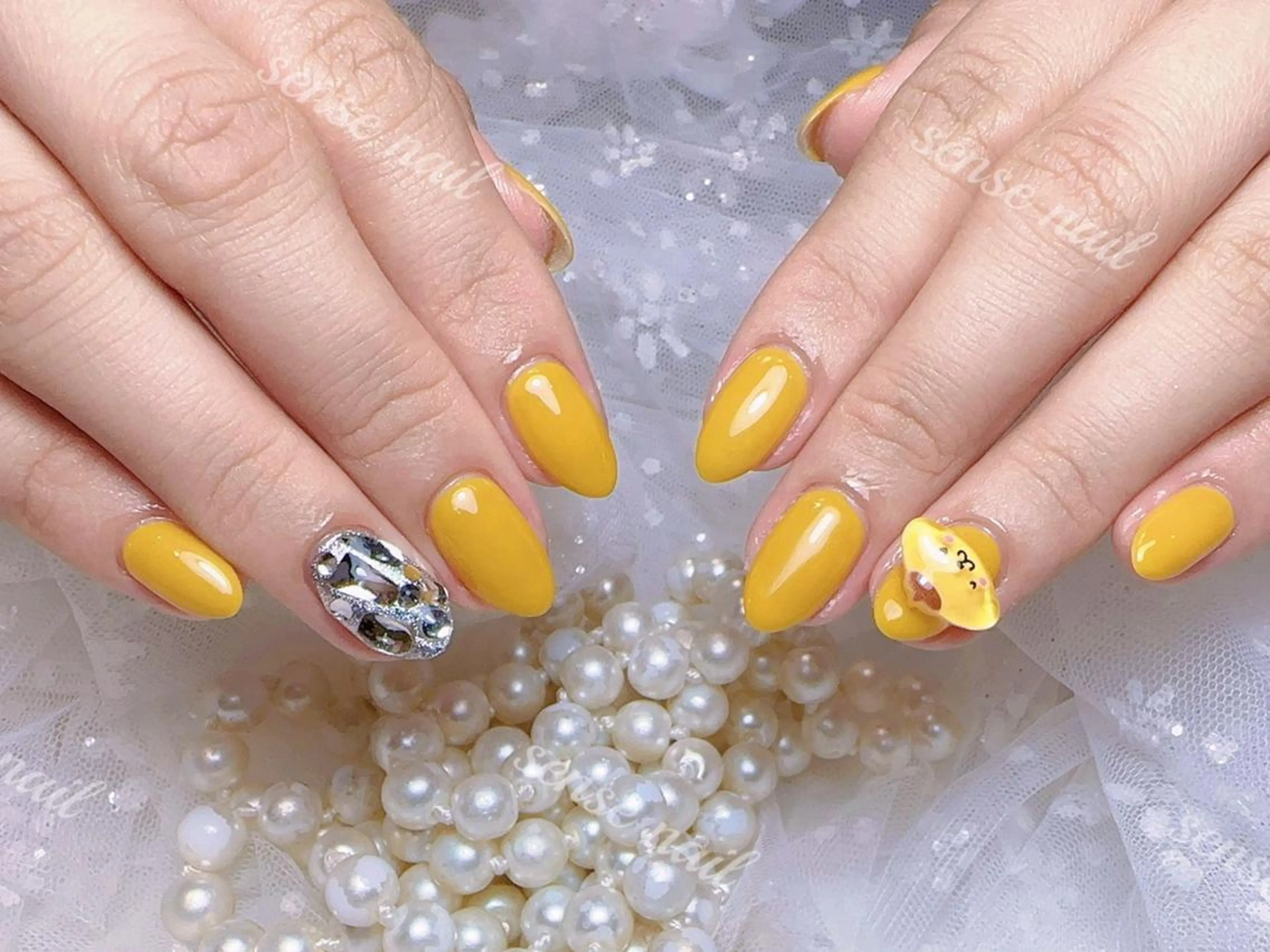 ネイル Queening 🦋のネイルデザイン